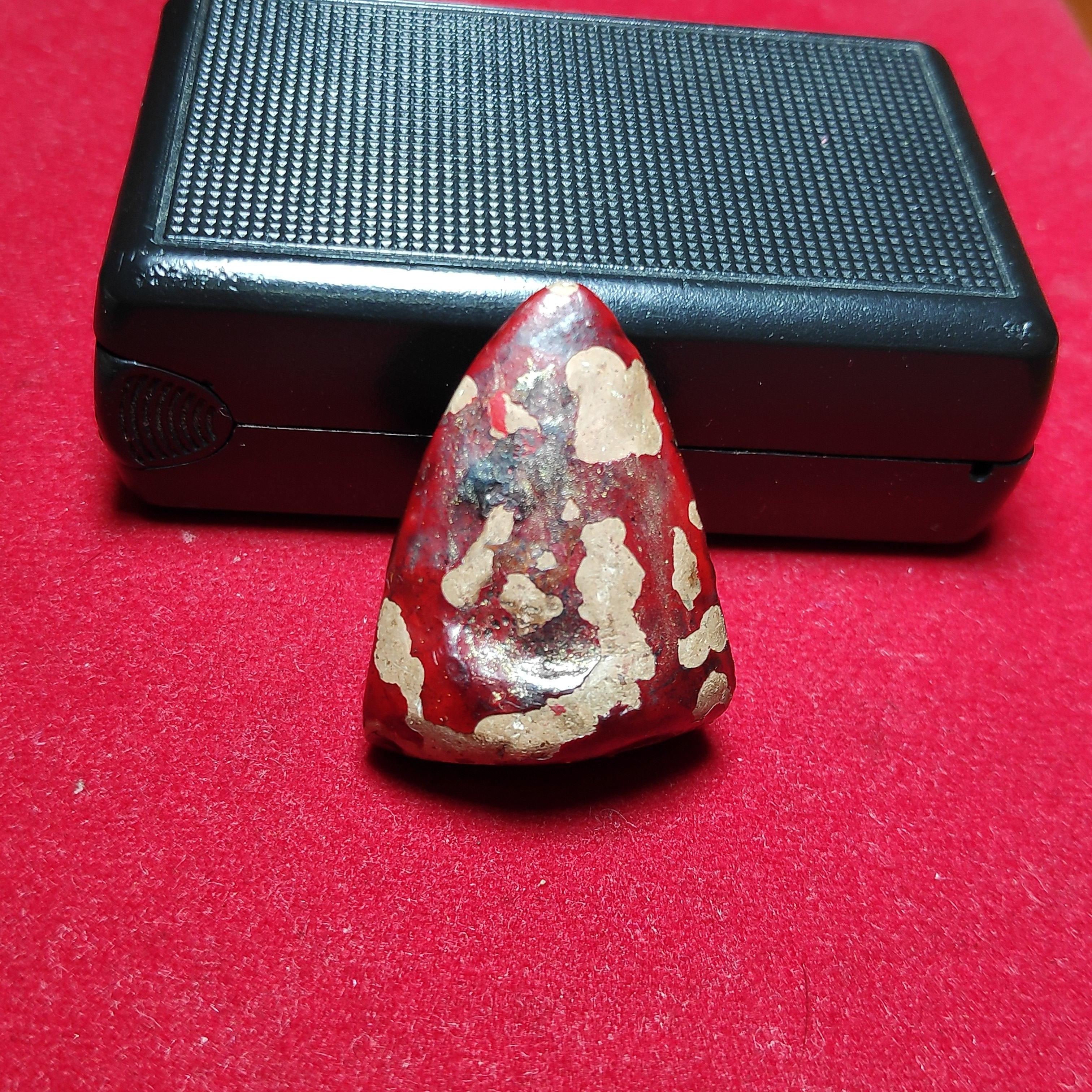 พระหลวงพ่อโตกรุวัดตะไกรพิมพ์หน้าครุฑลงรักปิดทอง