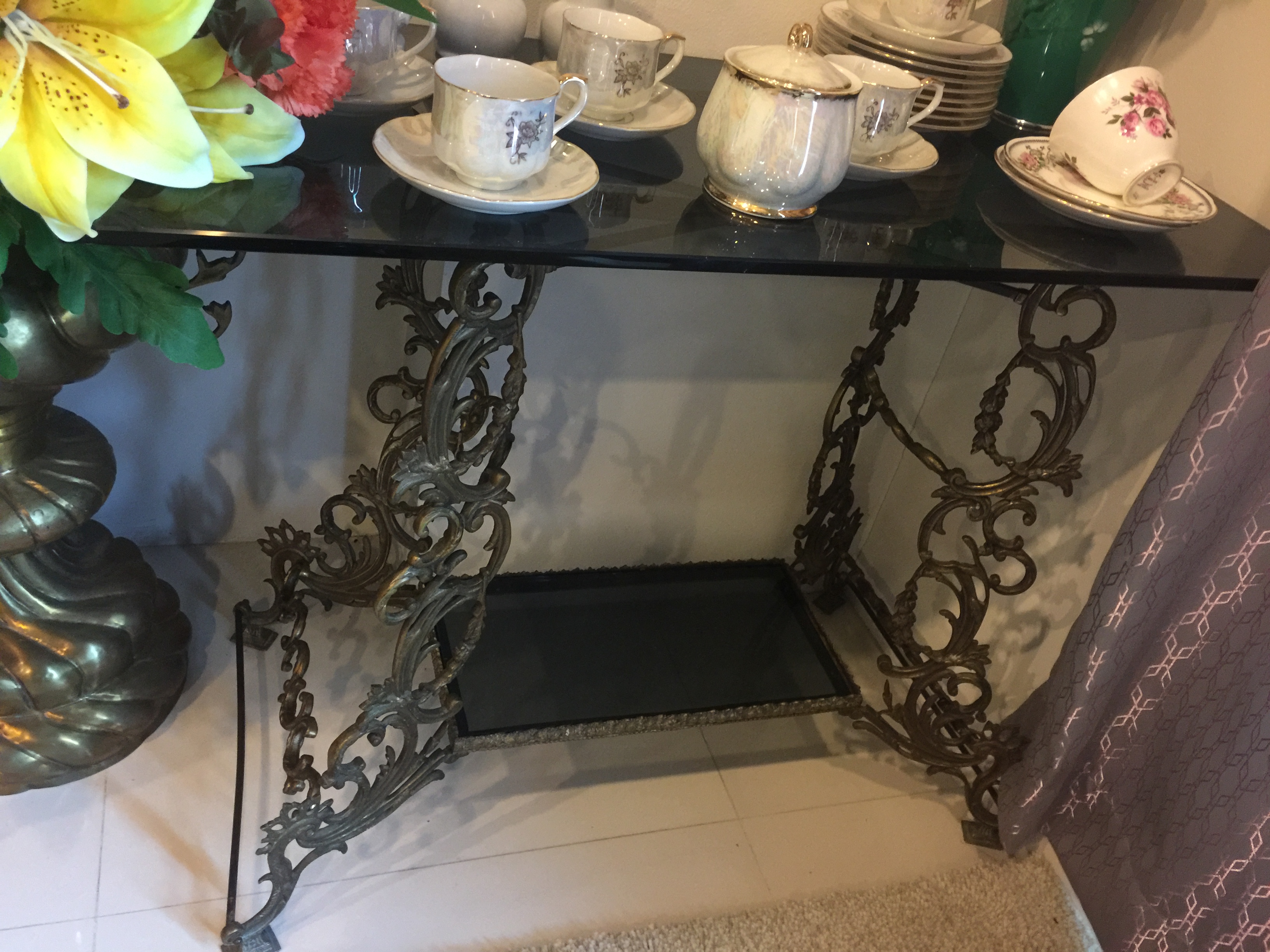 โต๊ะกระจกทองเหลืองฝรั่งเศส