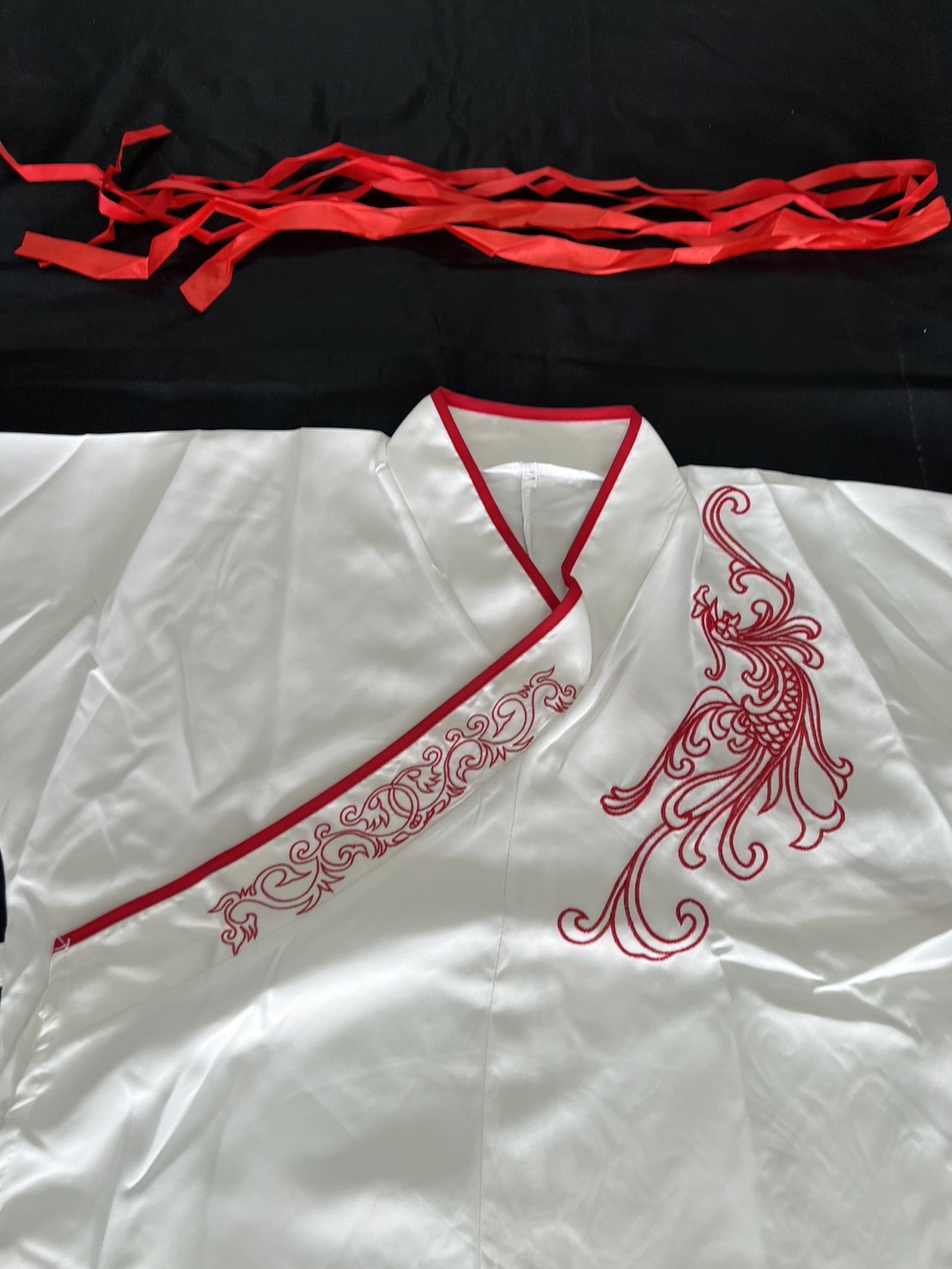 ชุดจีนฮั่น เสื้อขาว + กระโปรงดำ