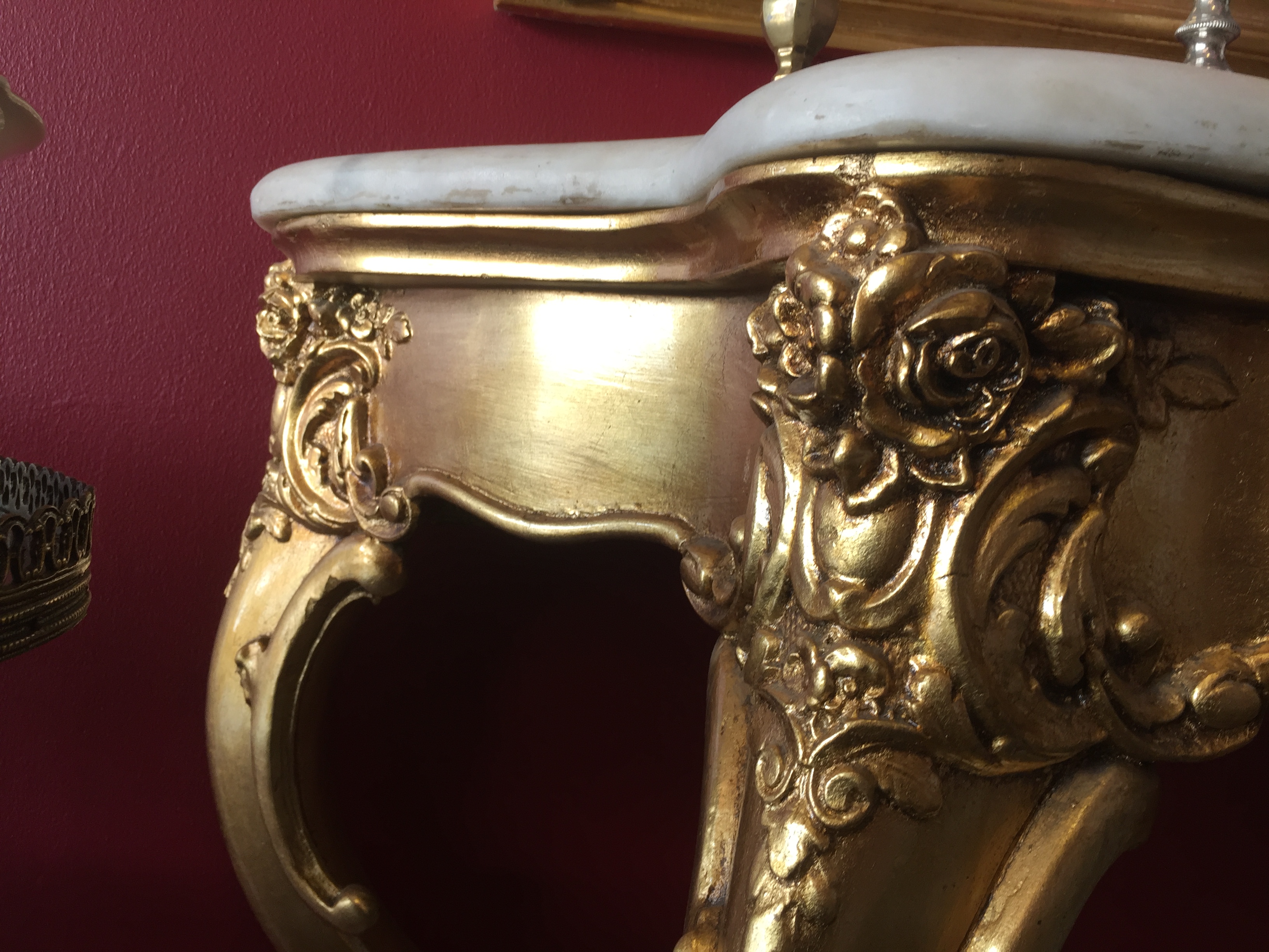 Console ไม้แกะสลักสีทองงานฝรั่งเศส