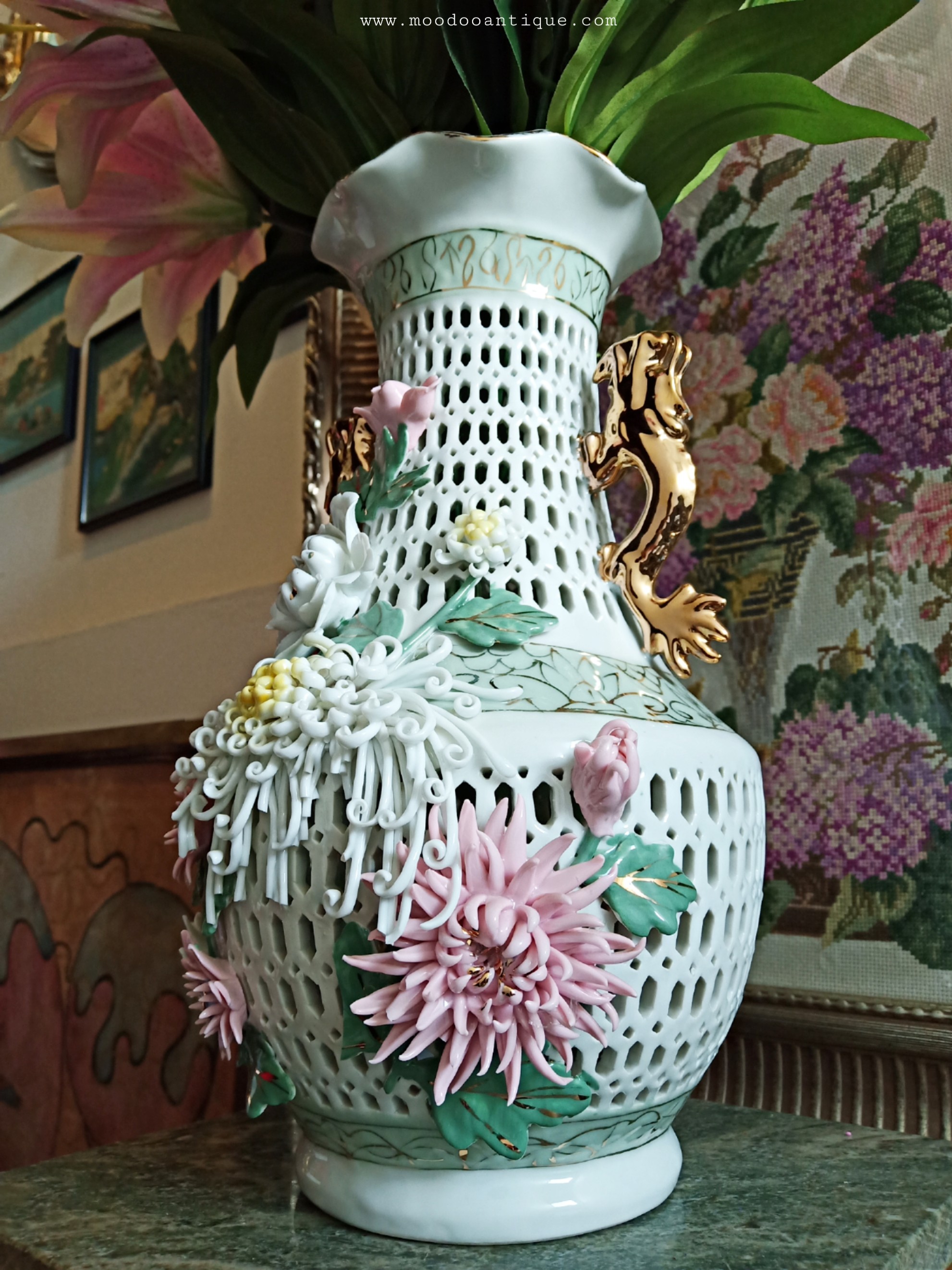 แจกันงานปั้น อิตาลี