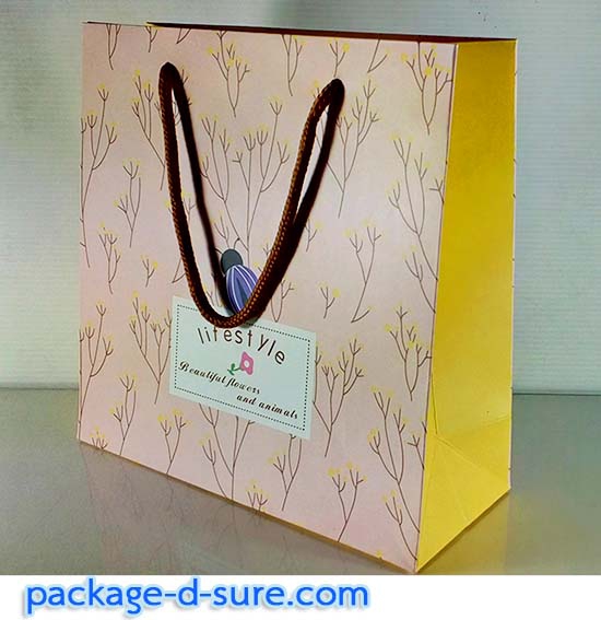 ถุงกระดาษหูหิ้ว สีโอรส ลายดอกไม้ 20x20x8