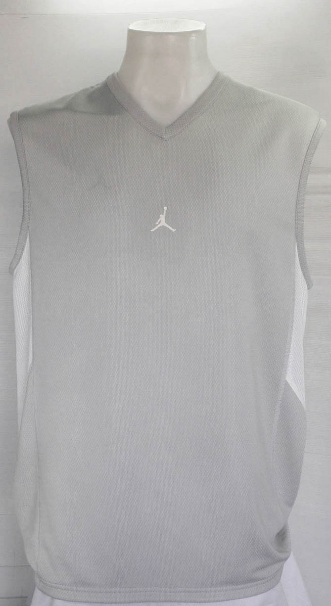 เสื้อบาส JORDAN ใส่ได้สองด้าน สีเทาขาว ไซส์ M