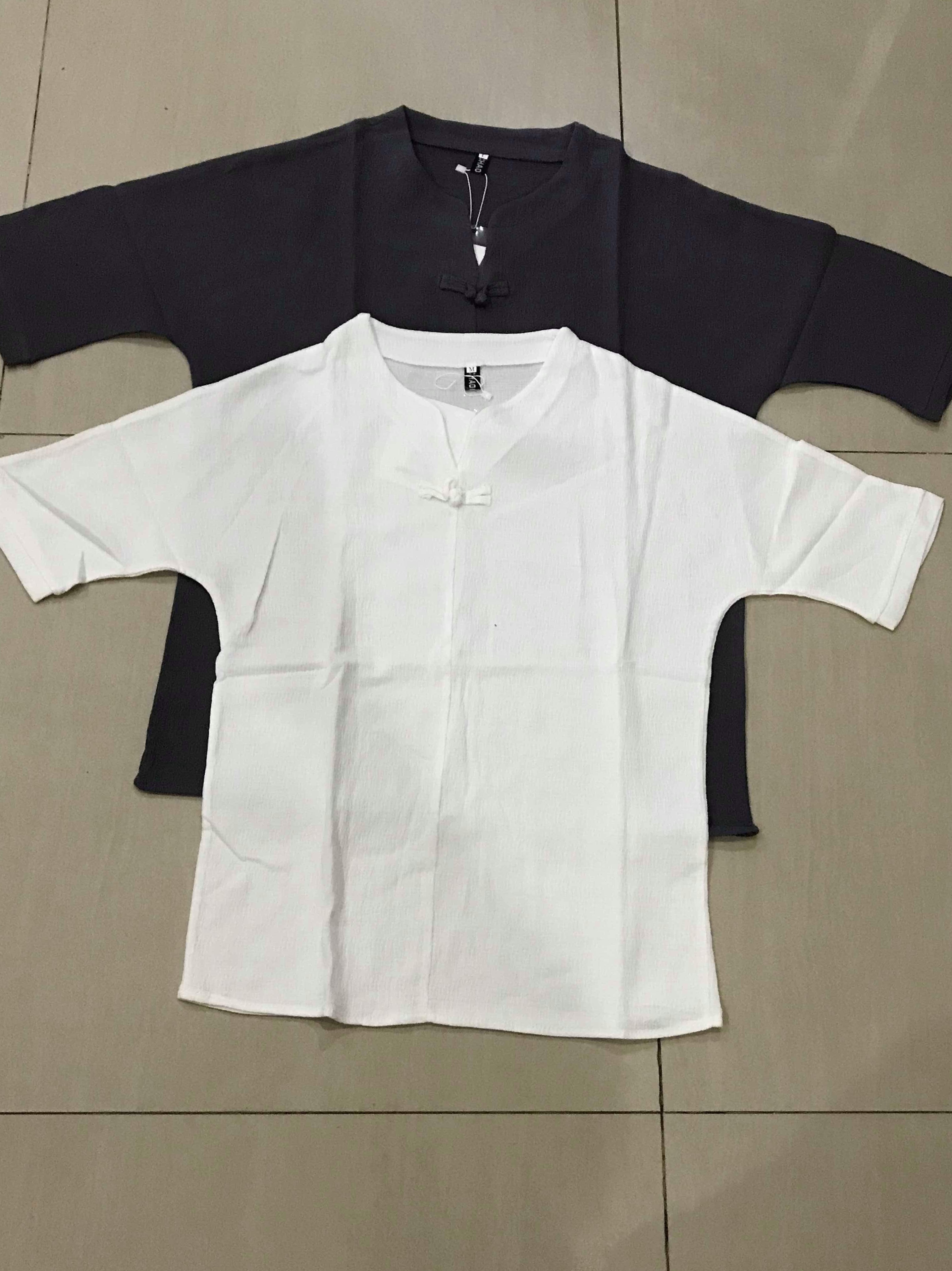 เสื้อจีนชาย ผ้าฝ้าย แขนสั้น สีขาวรหัส AT 60 สินค้าพร้อมส่ง