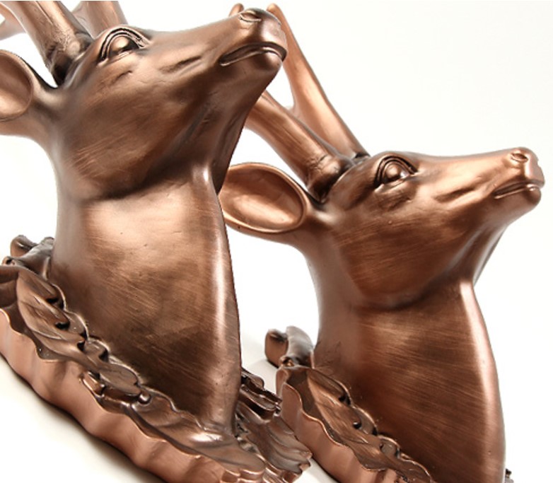 ชุดกรอบรูปติดผนัง Deer Model : กรอบรูปไม้ 8 ชิ้น+หัวกวาง พร้อมรูปภาพตามแบบและวัสดุติดตั้ง