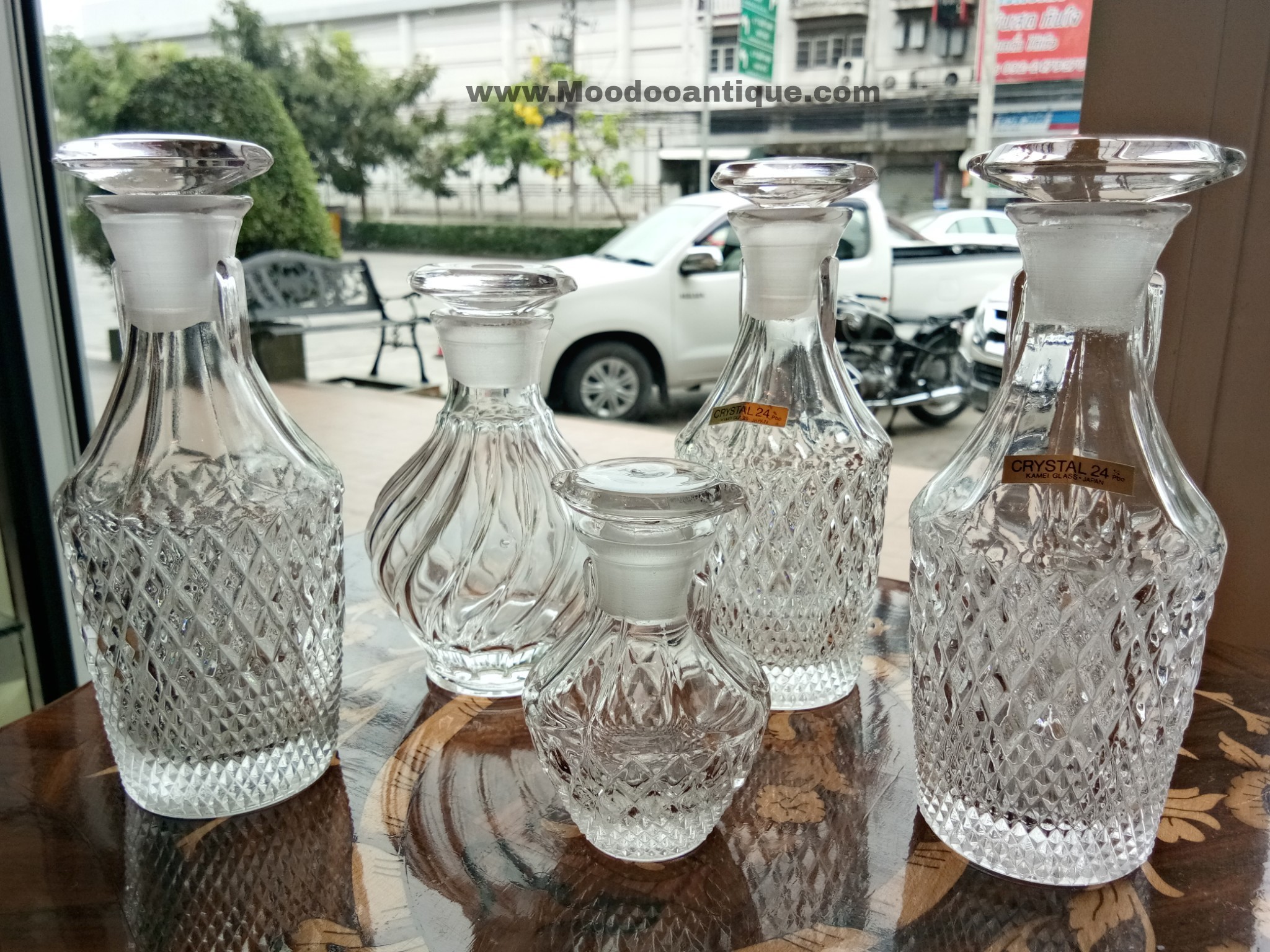 ชุดขวดแก้วคริสตัลสำหรับใส่เครื่องดื่มจากญีปุ่น