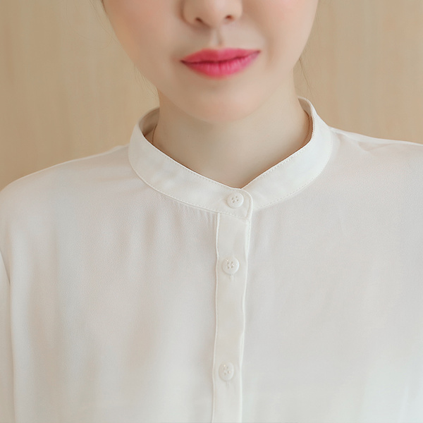 เสื้อแขนสี่ส่วน สีขาวปักแขน. รหัส PP33