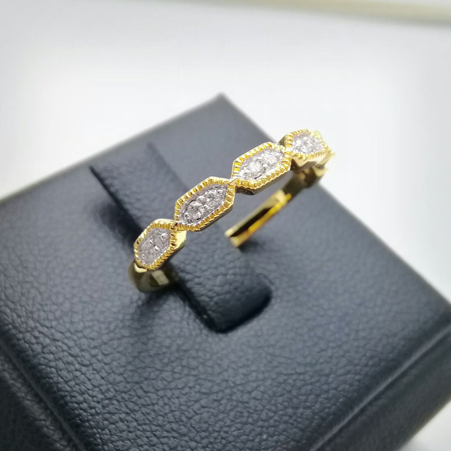 แหวนเพชรแท้ 0.06 cts