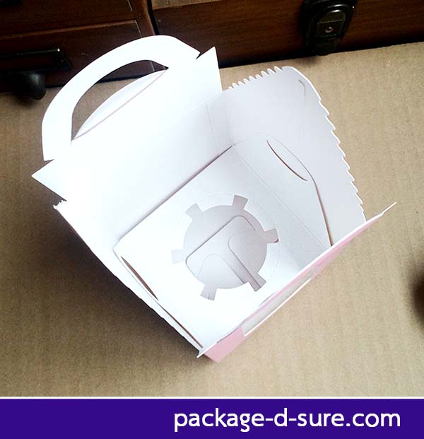 โปรโมชั่น//กล่องหูหิ้วคัพเค้ก 1 ชิ้น เจาะหน้าต่างทรงสูง 9.2x9.2x11 สีขาว