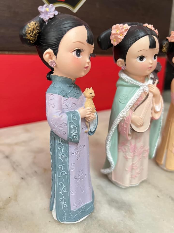 #ตุ๊กตาเรซิ่น นางสนม ชุดที่1