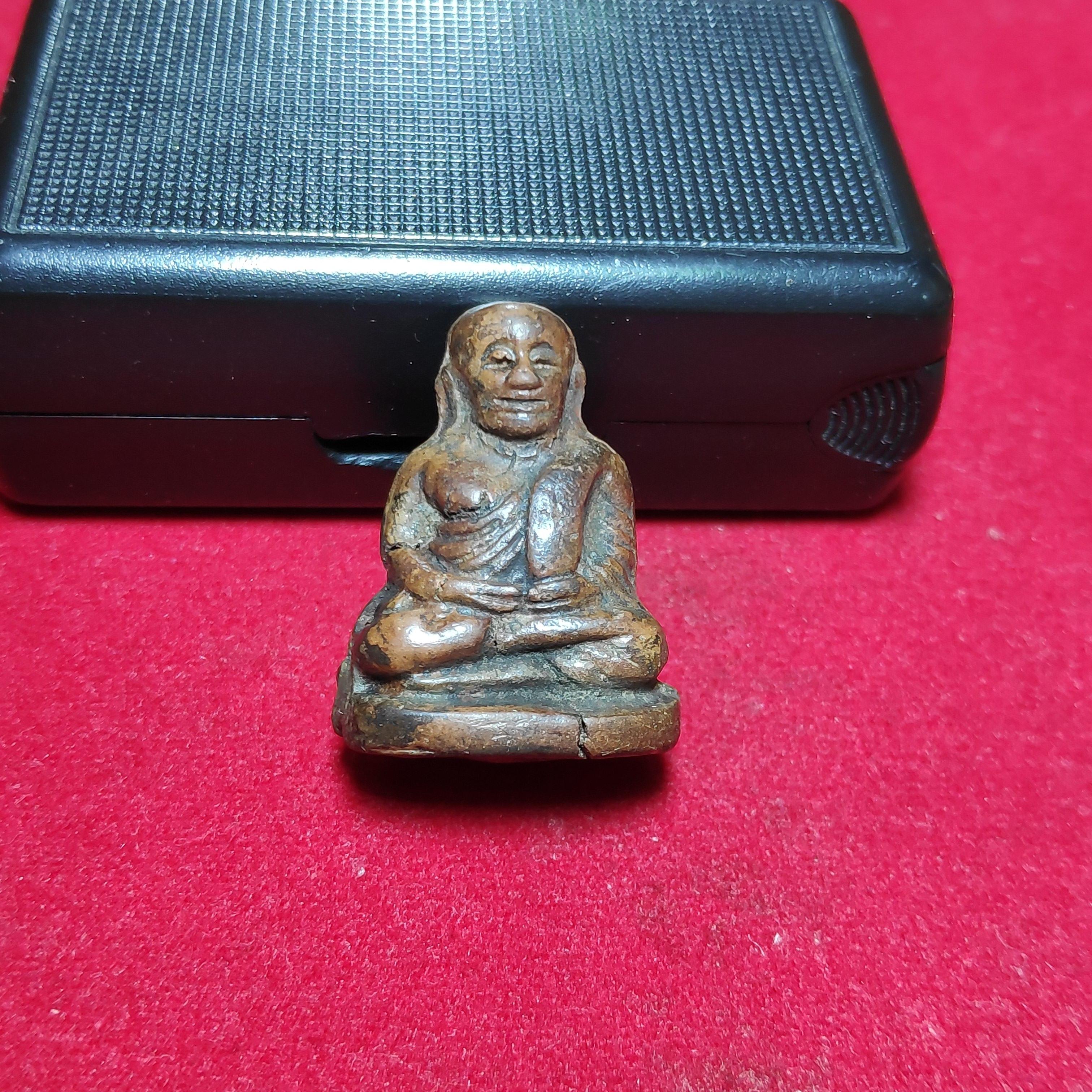 พระหลวงพ่อเงินวัดบางคลานอุดกริ่งกรุวัดเขาพระใต้เนื้อดิน