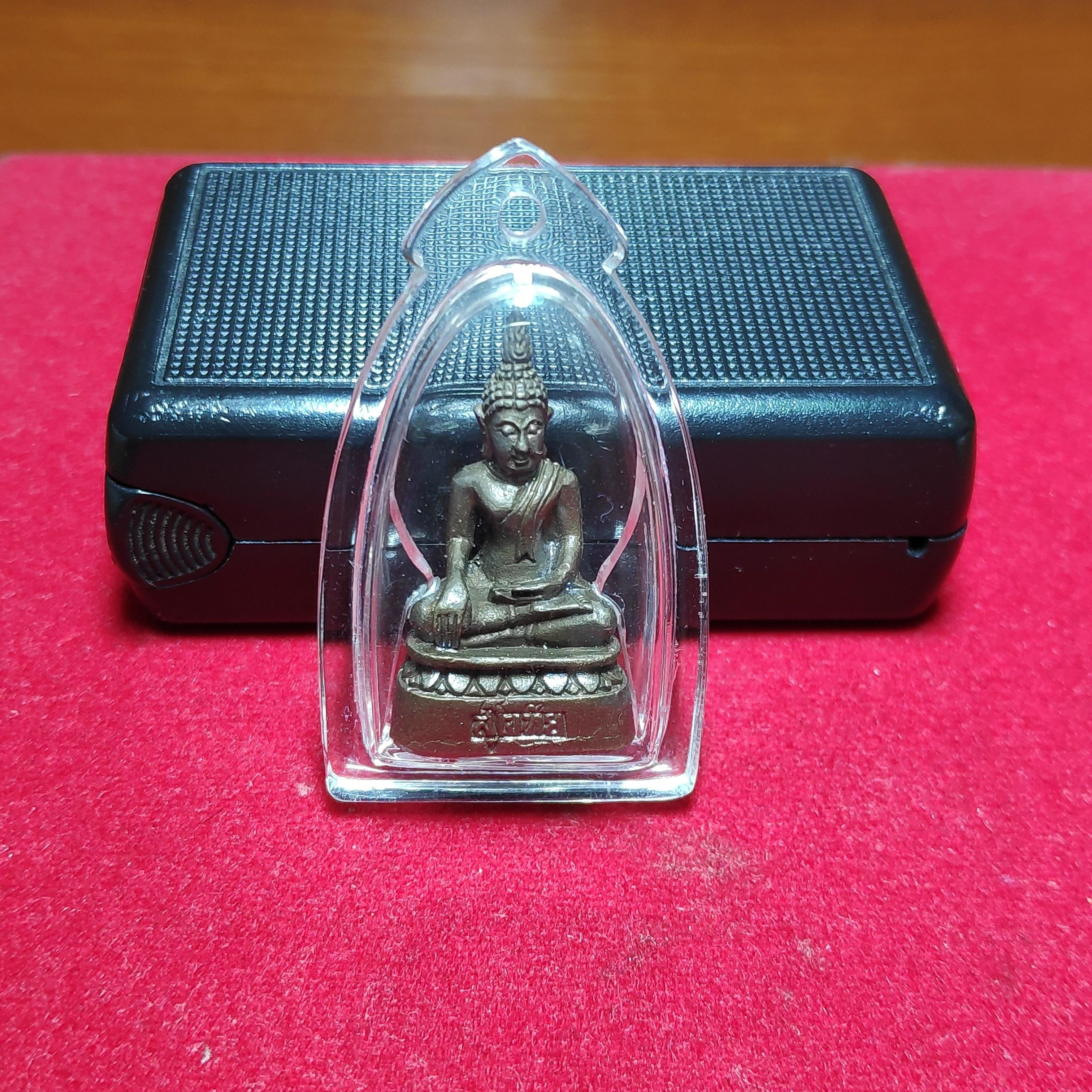 รูปหล่อหลวงพ่อสุโขทัยวัดชัยมงคล