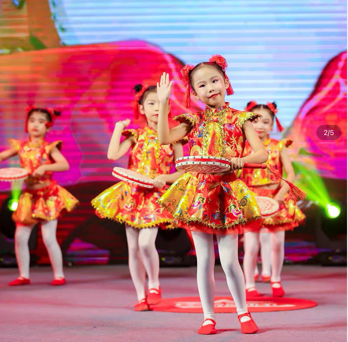 ชุดเต้นเด็กหญิงสีแดงแขนกุด PR42