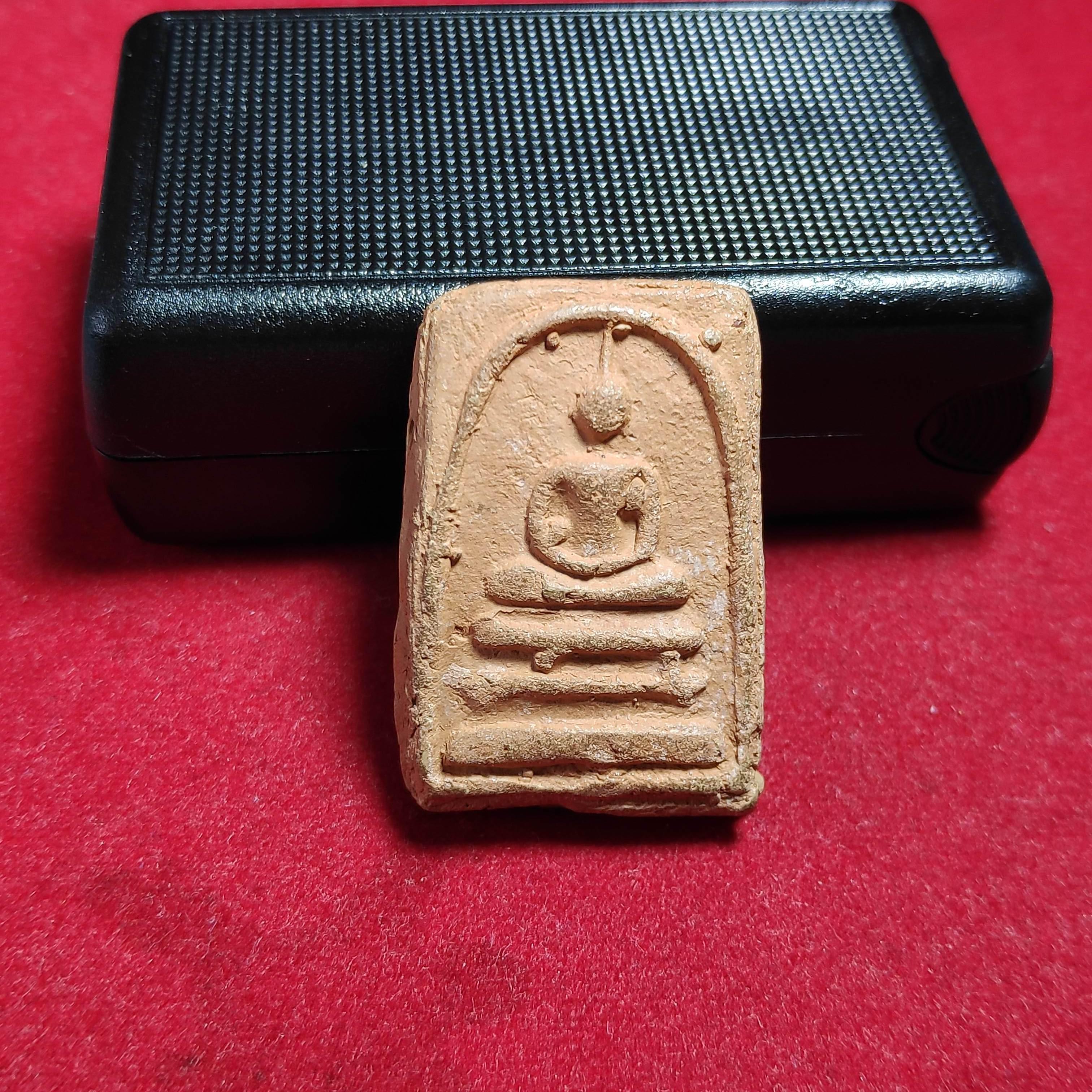 พระสมเด็จวัดปางหมูเนื้อดิน จ.เเม่ฮ่องสอน