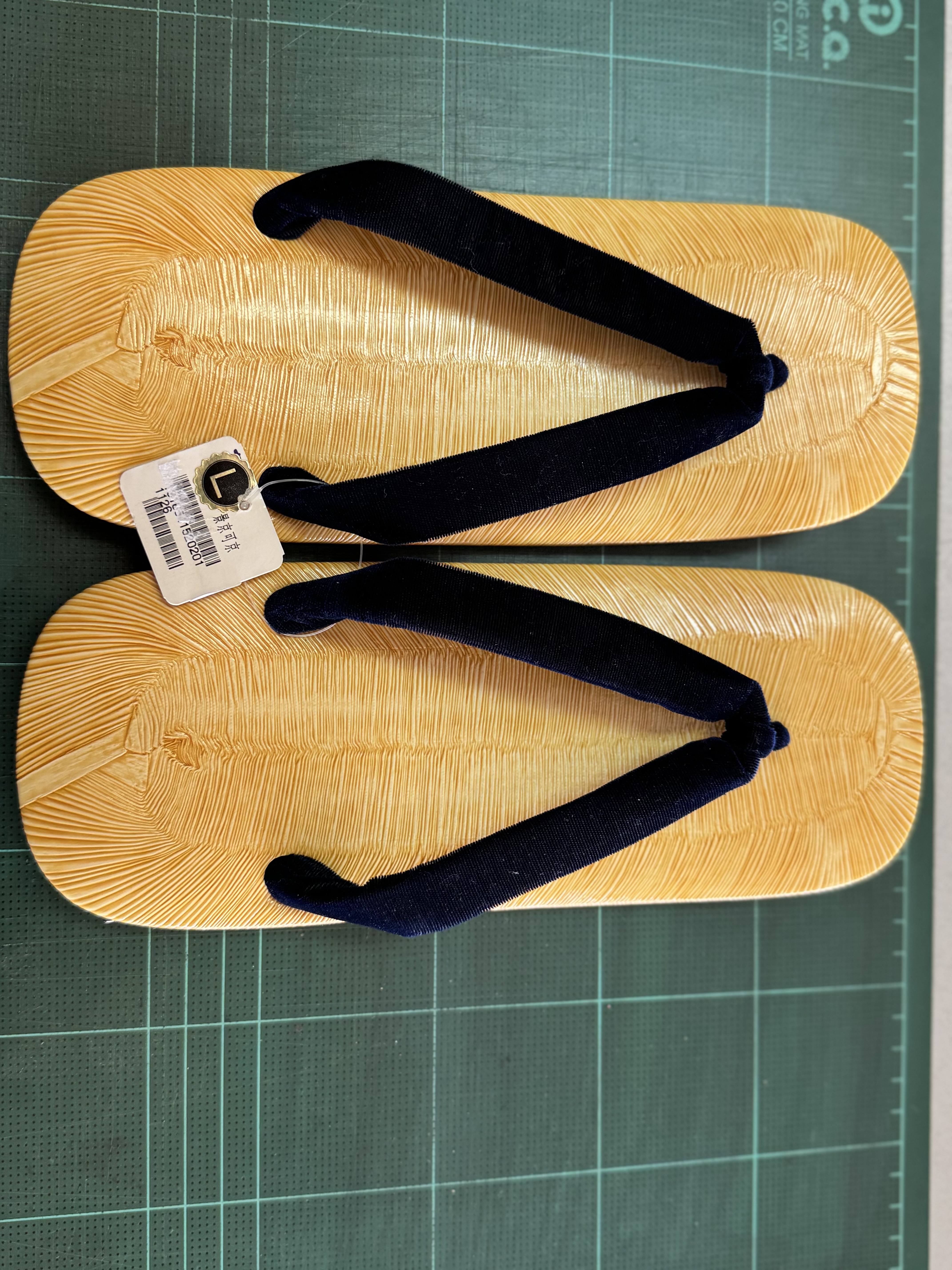 รองเท้าญี่ปุ่นผู้ชาย พื้นรองเท้าเป็นหนังวัว ความยาวเท้า10 “