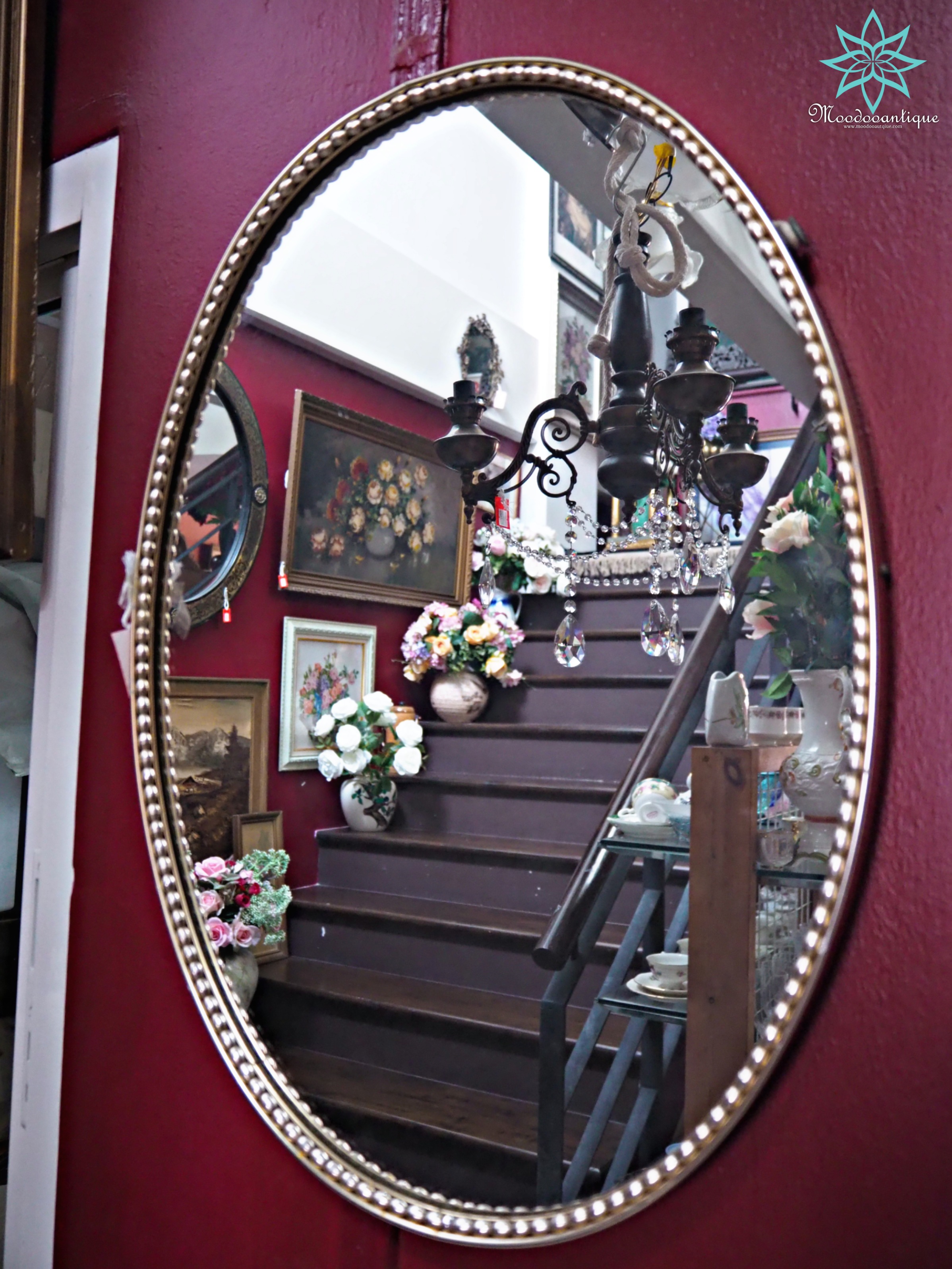 กระจกแอนทีค