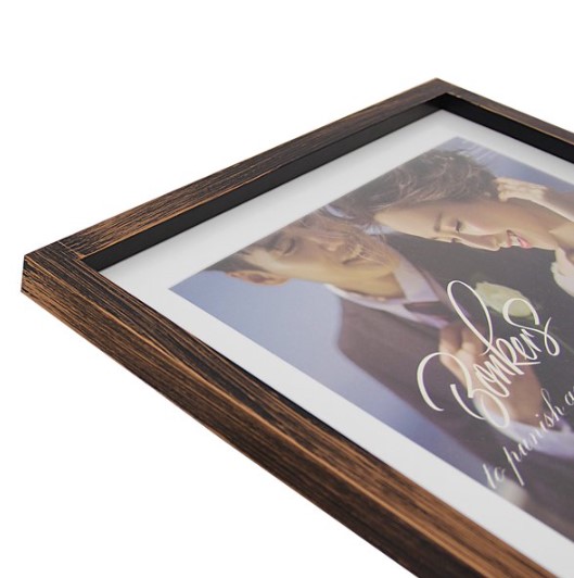 ชุดกรอบรูปติดผนัง Magic Love กรอบรูป 5 ชิ้น + ป้ายหนีบรูป + ป้ายตกแต่ง พร้อมวัสดุติดตั้ง