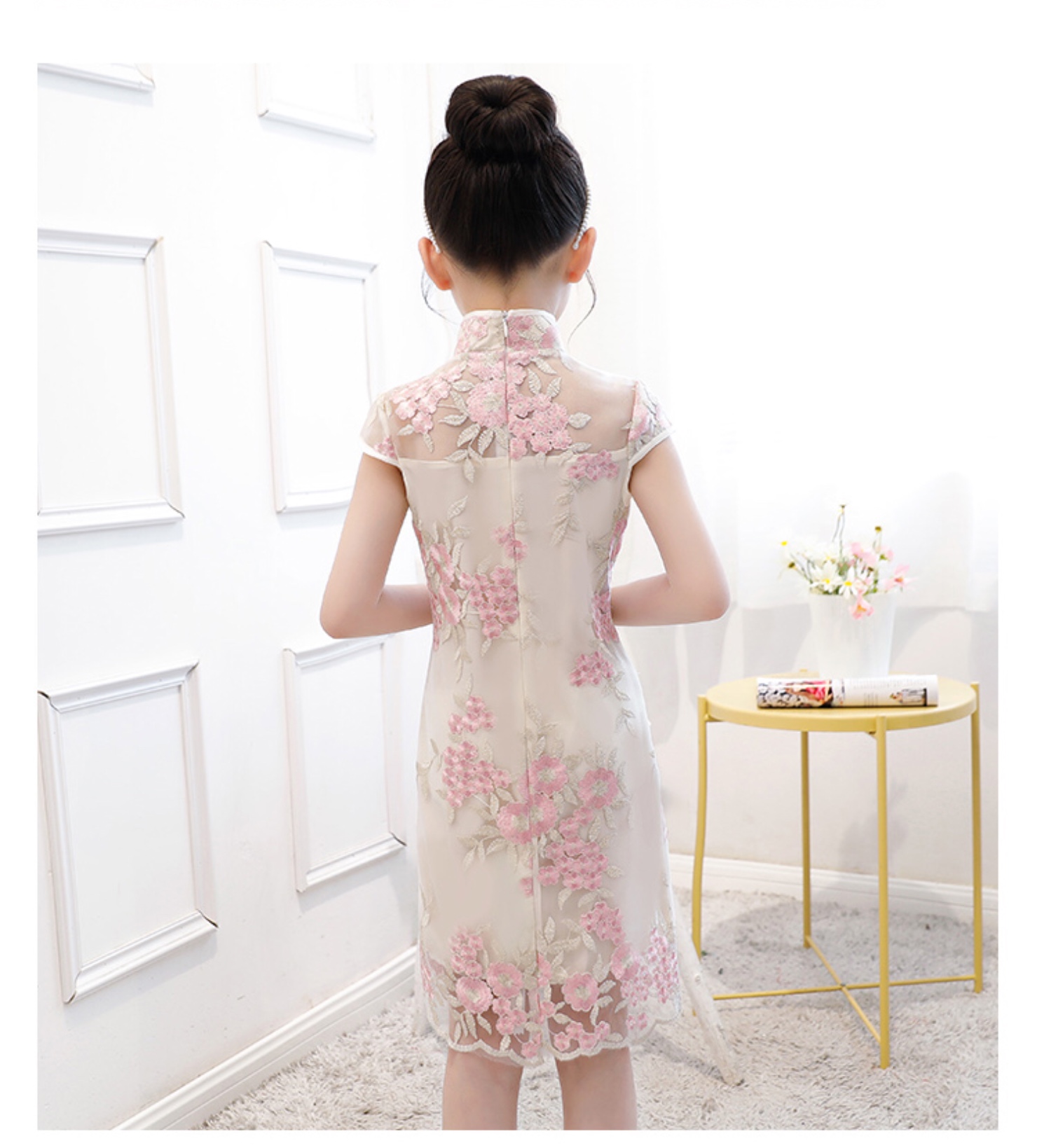 เดรสลูกไม้ สีเบจ รหัส LY. 89 สินค้าพร้อมส่ง