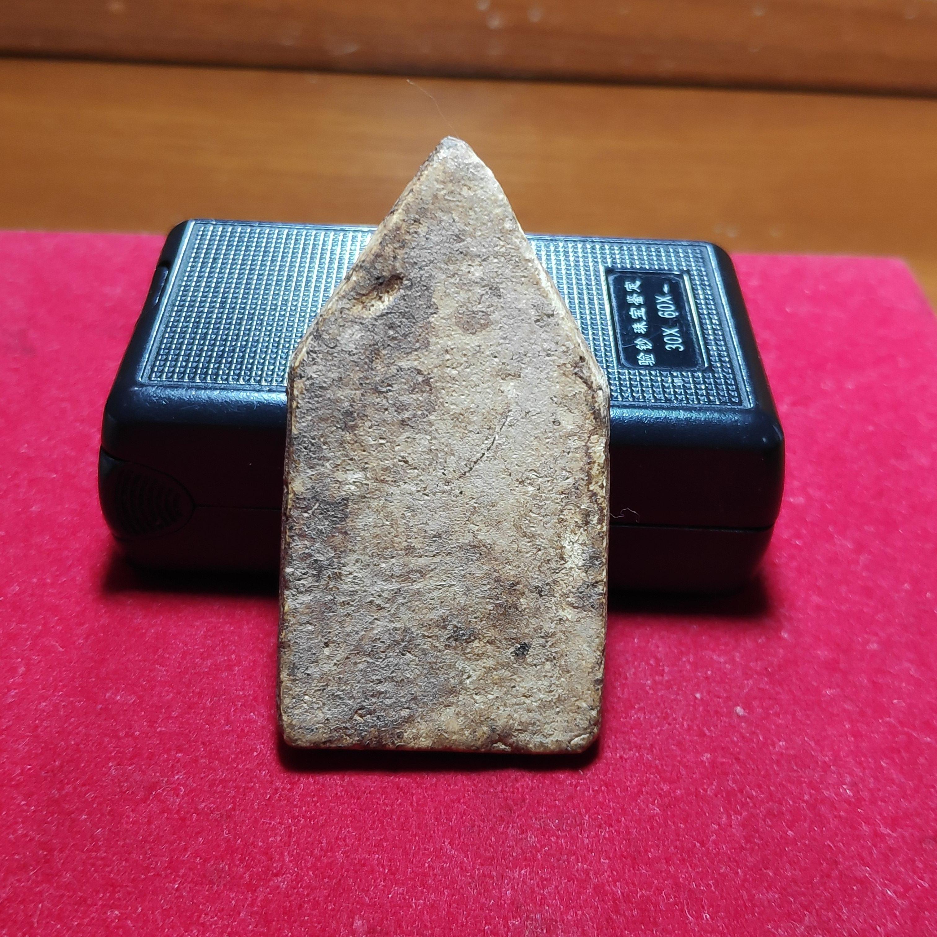 พระขุนเเผนเนื้อผงพุทธคุณกรุวัดทัพข้าว