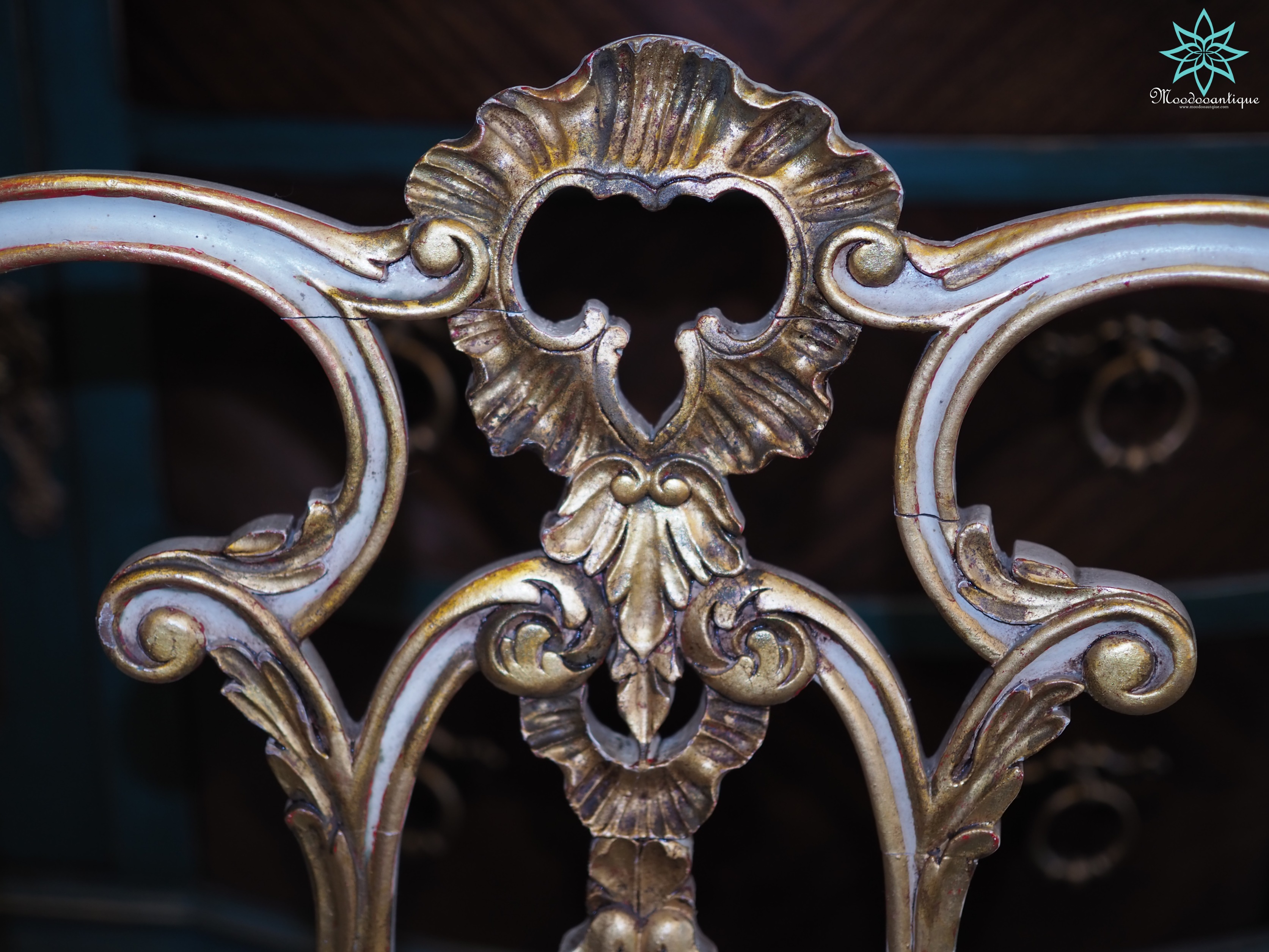 เก้าอี้งานเก่าฝรั่งเศส