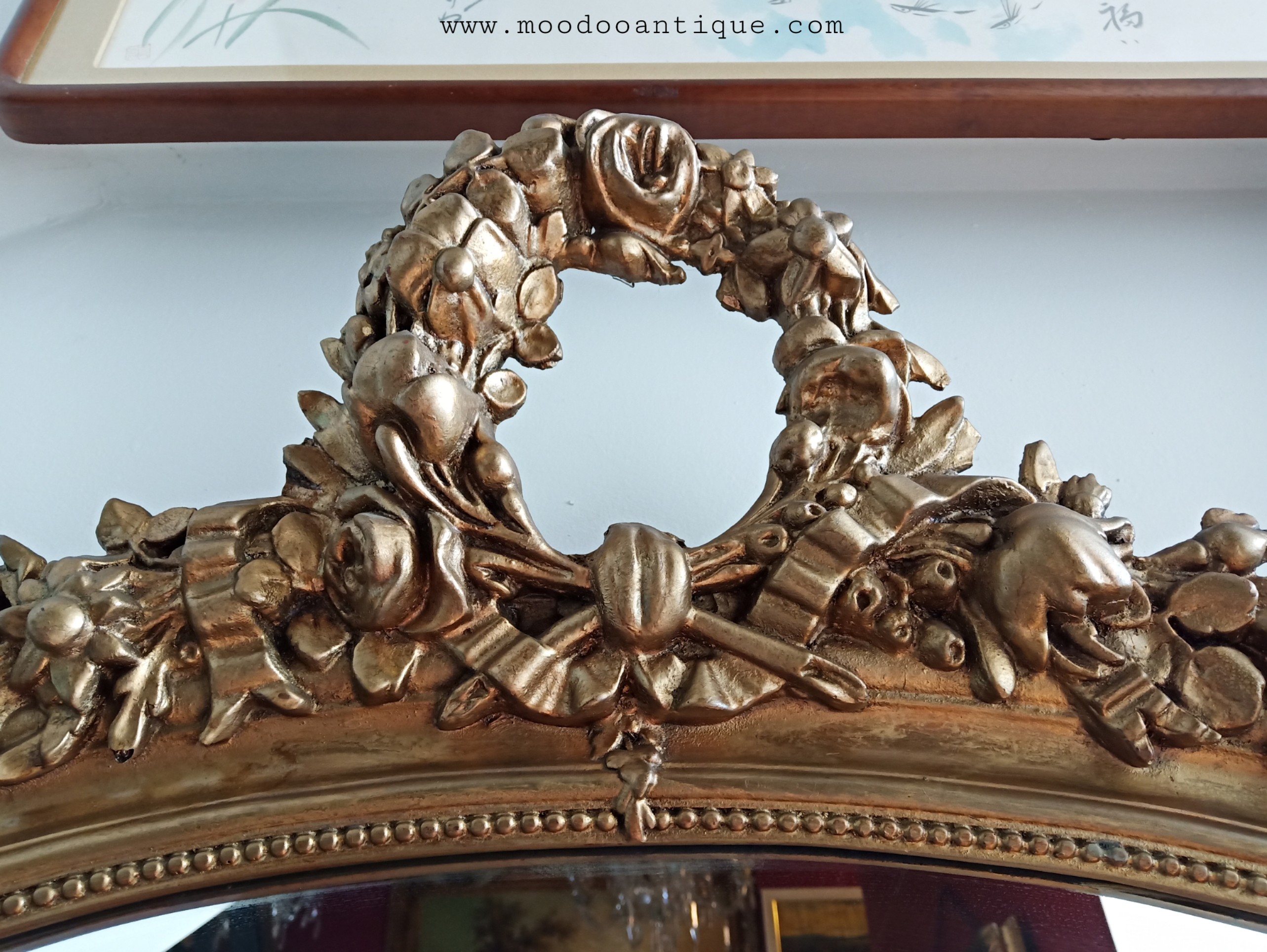 ขายแล้ว Antique French Louis XVI Oval Gilt wood mirror