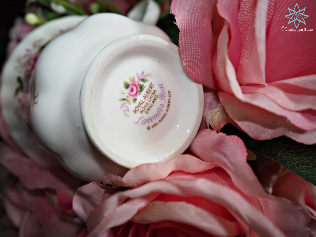 Royal Albert Bone China England Lavender Rose (ลายนี้เลิกผลิตแล้ว)