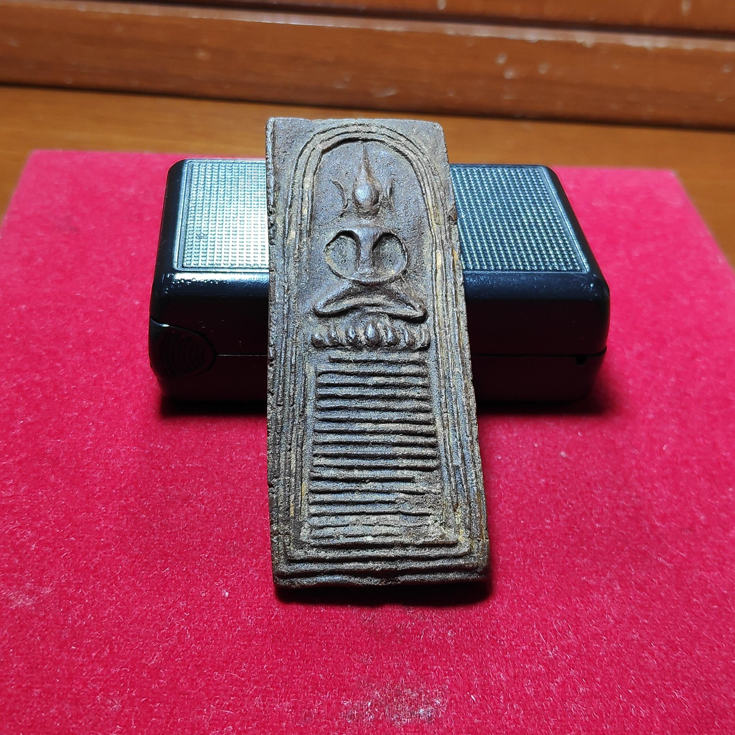 พระสมเด็จไพ่ตองหลวงปู่บุญวัดกลางบางเเก้วเนื้อผงยาจินดามณี