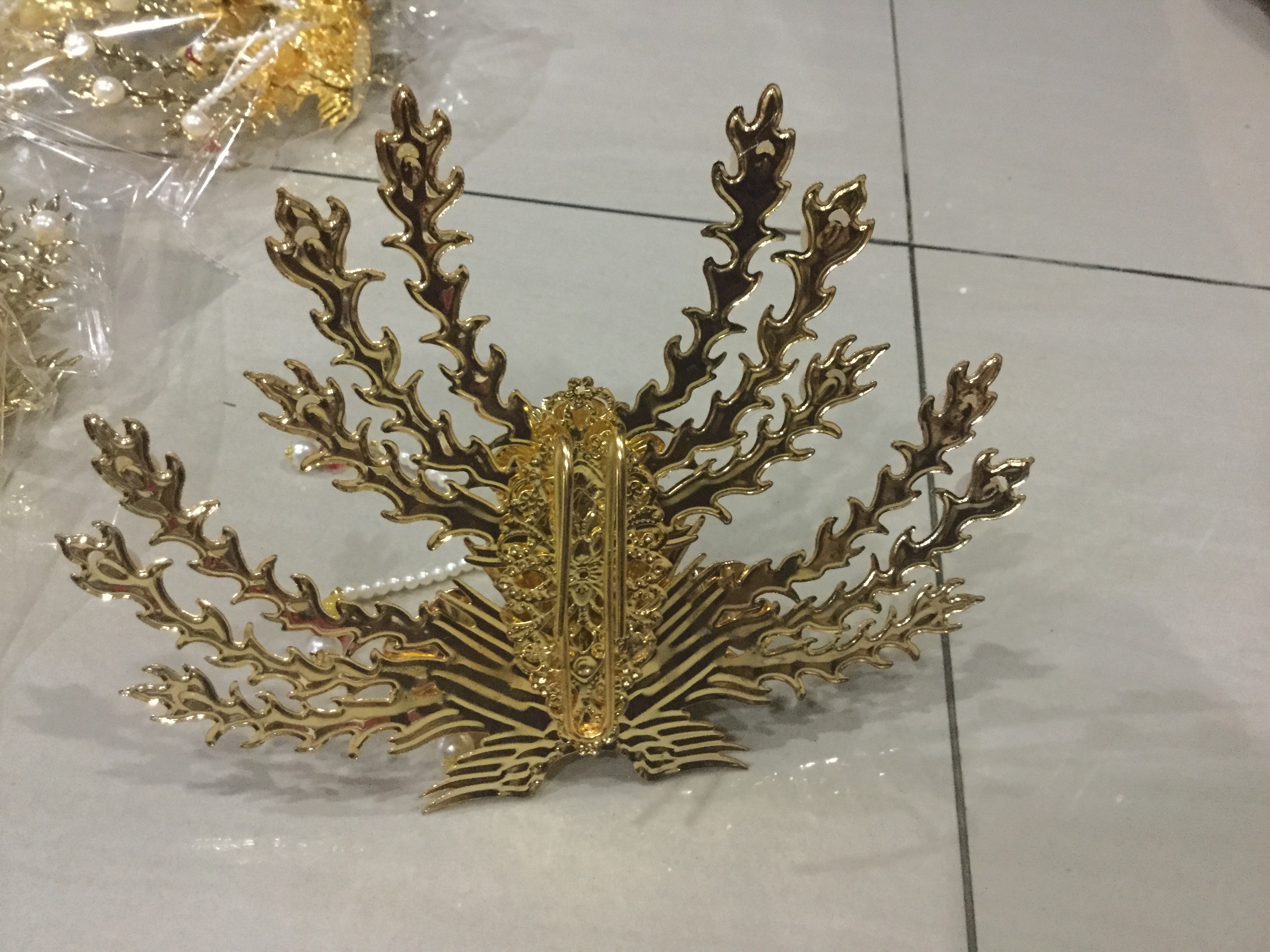 ประดับผม มุขสีขาว รหัส #16