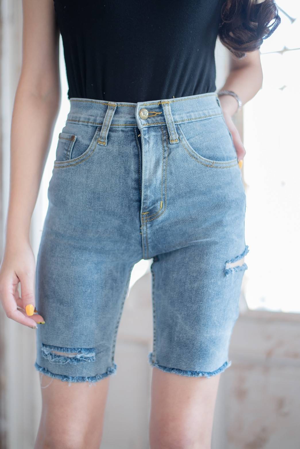 กางเกงยีนส์ 3 ส่วน สีดำ ปาดข้าง-BB15