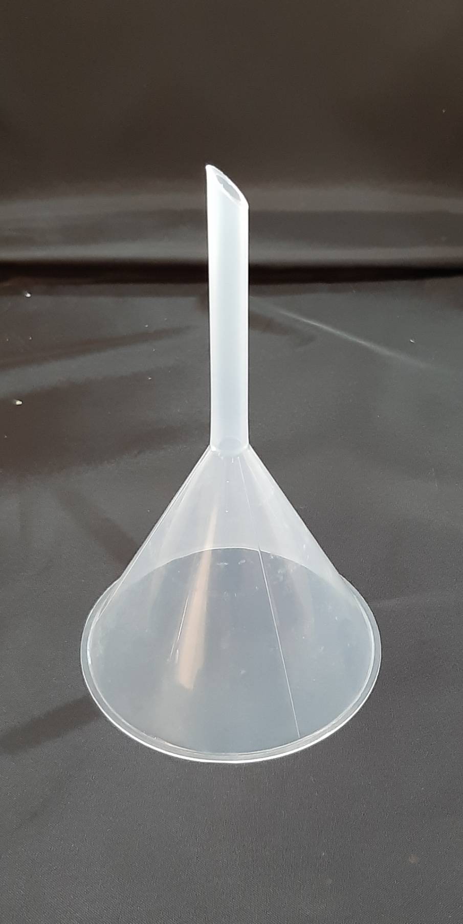 Funnels‐Long stem กรวยก้านยาว