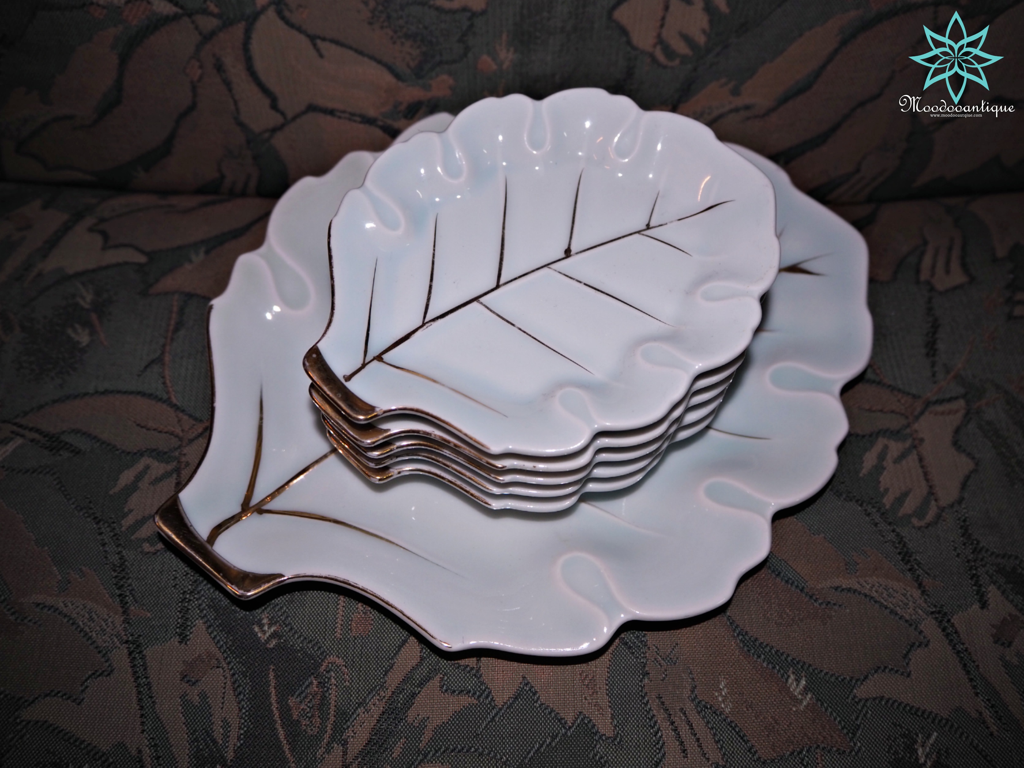 จานรูปใบไม้ FANCY JAPAN