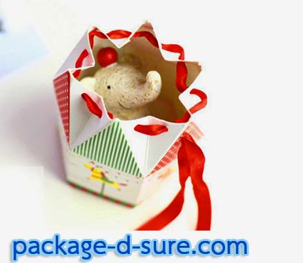 กล่อง 6 เหลี่ยม ฐานกว้าง 8.5 ซม. ลายม้าหมุน ไซส์เล็ก