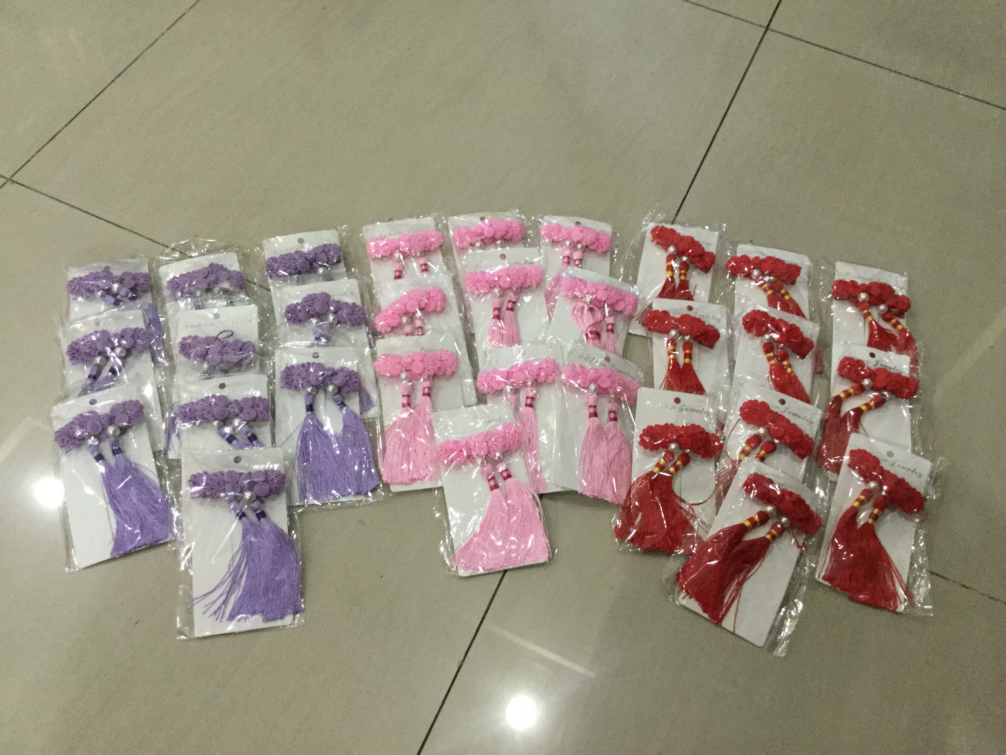 กิ๊ฟติดผม ลายจีน มีพู่ สินค้าพร้อมส่ง