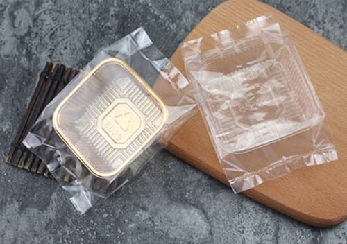 ถาดใสพลาสติก ฐาน 4.5x4.5+2.5 แพค 100 ใบ