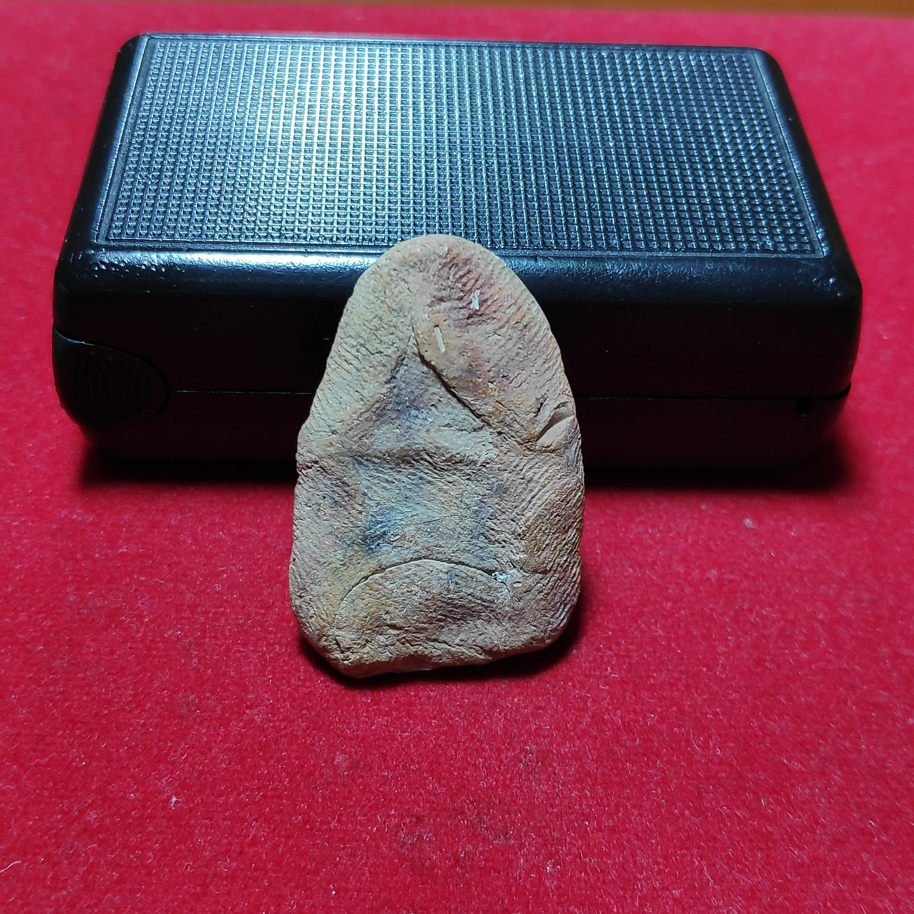 พระยอดขุนพลพิมพ์เล็กกรุลพบุรีเนื้อดิน