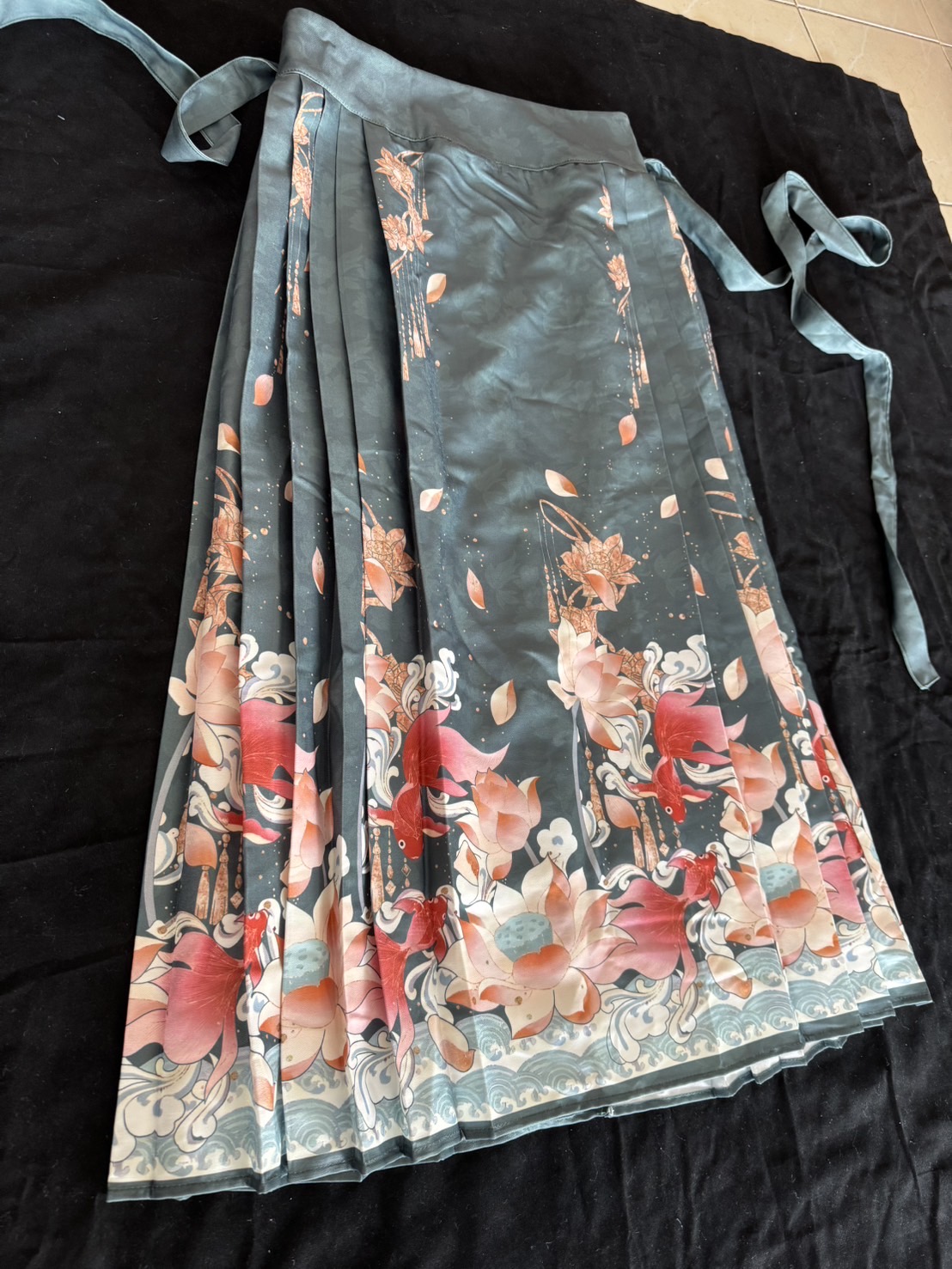 กระโปรงหม่าเมี่ยนยาว สีดำ #1