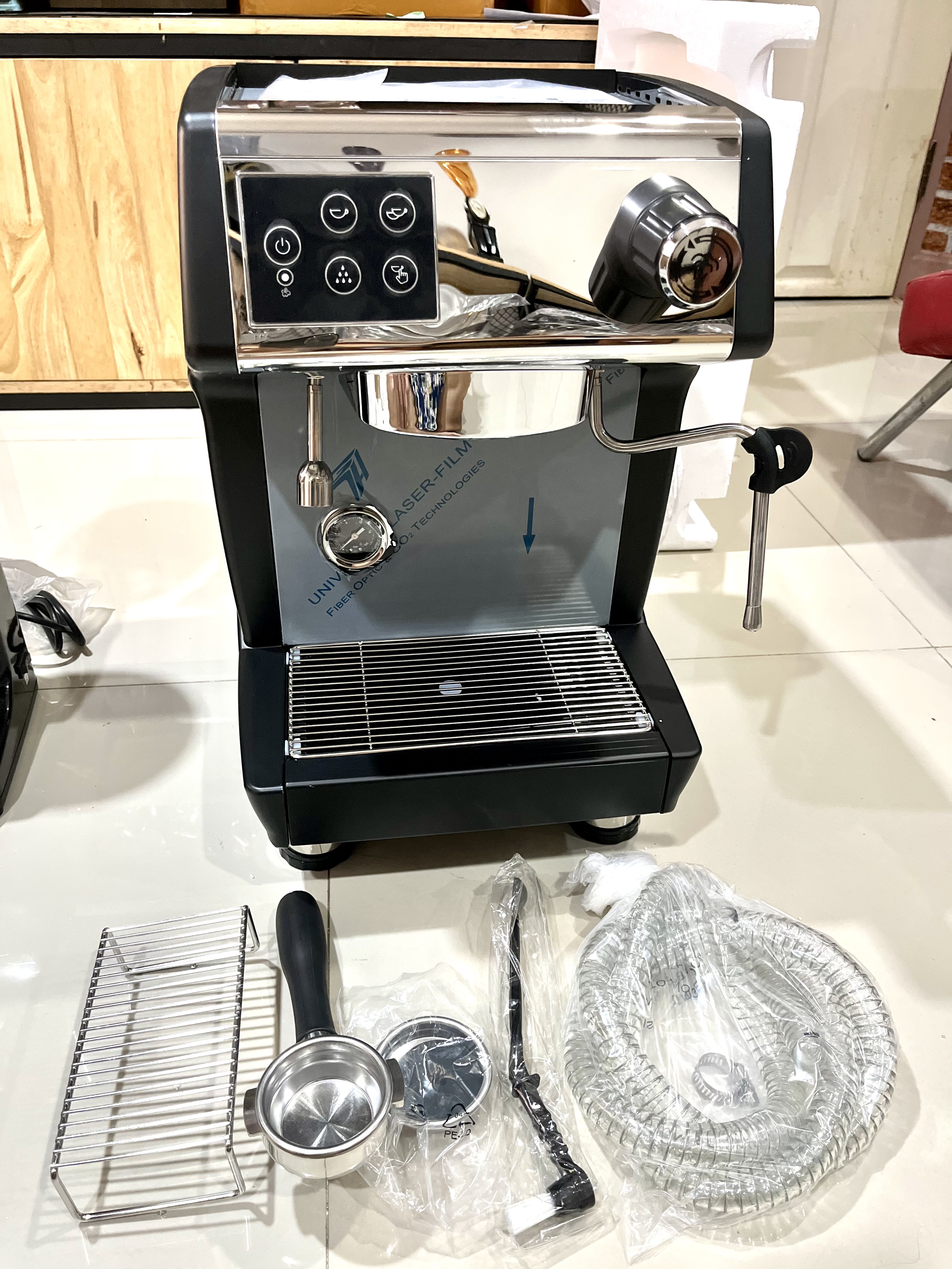 เครื่องชงกาแฟ CRM3200