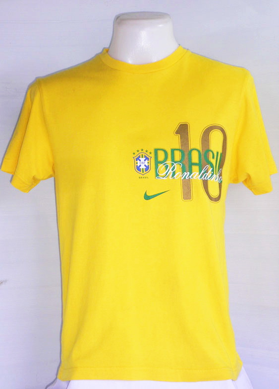 เสื้อยืดฟุตบอล NIKE ทีมชาติ BRASIL ของ RONALDINHO ไซส์ M