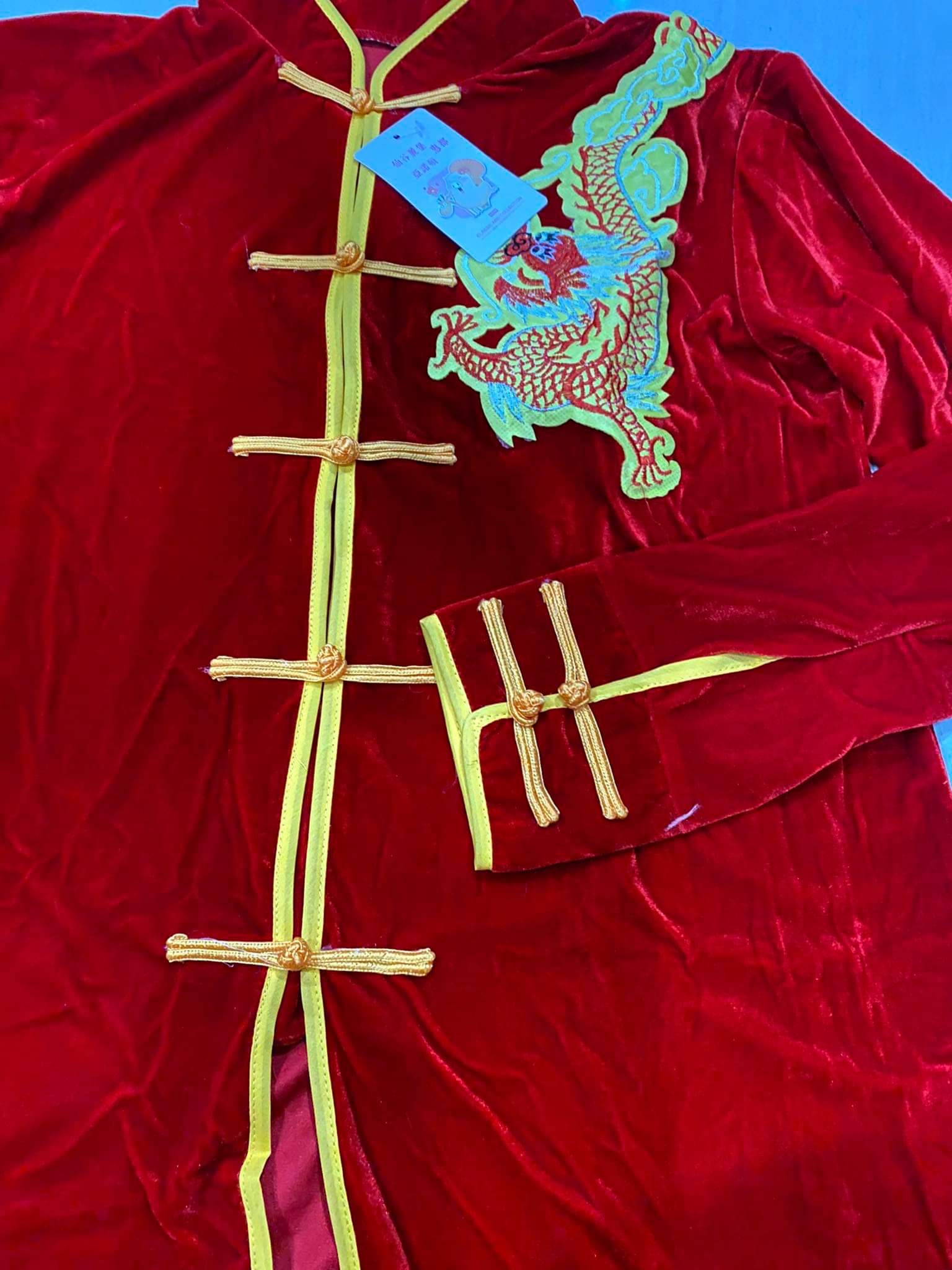 ชุดกังฟูสีแดงผ้ากำมะหยี่ รหัส TC 79 สินค้าพร้อมส่ง