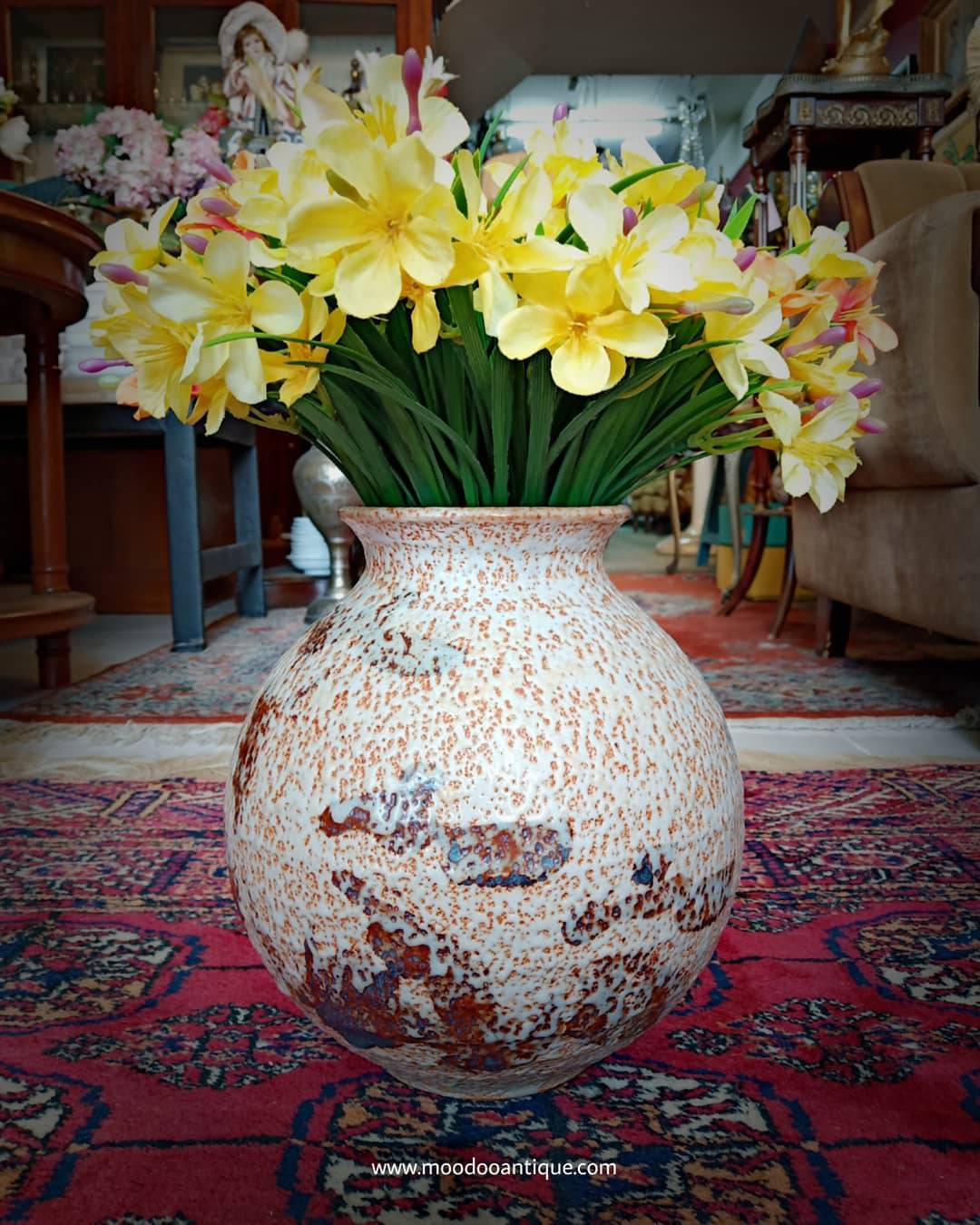 แจกันญีปุ่น