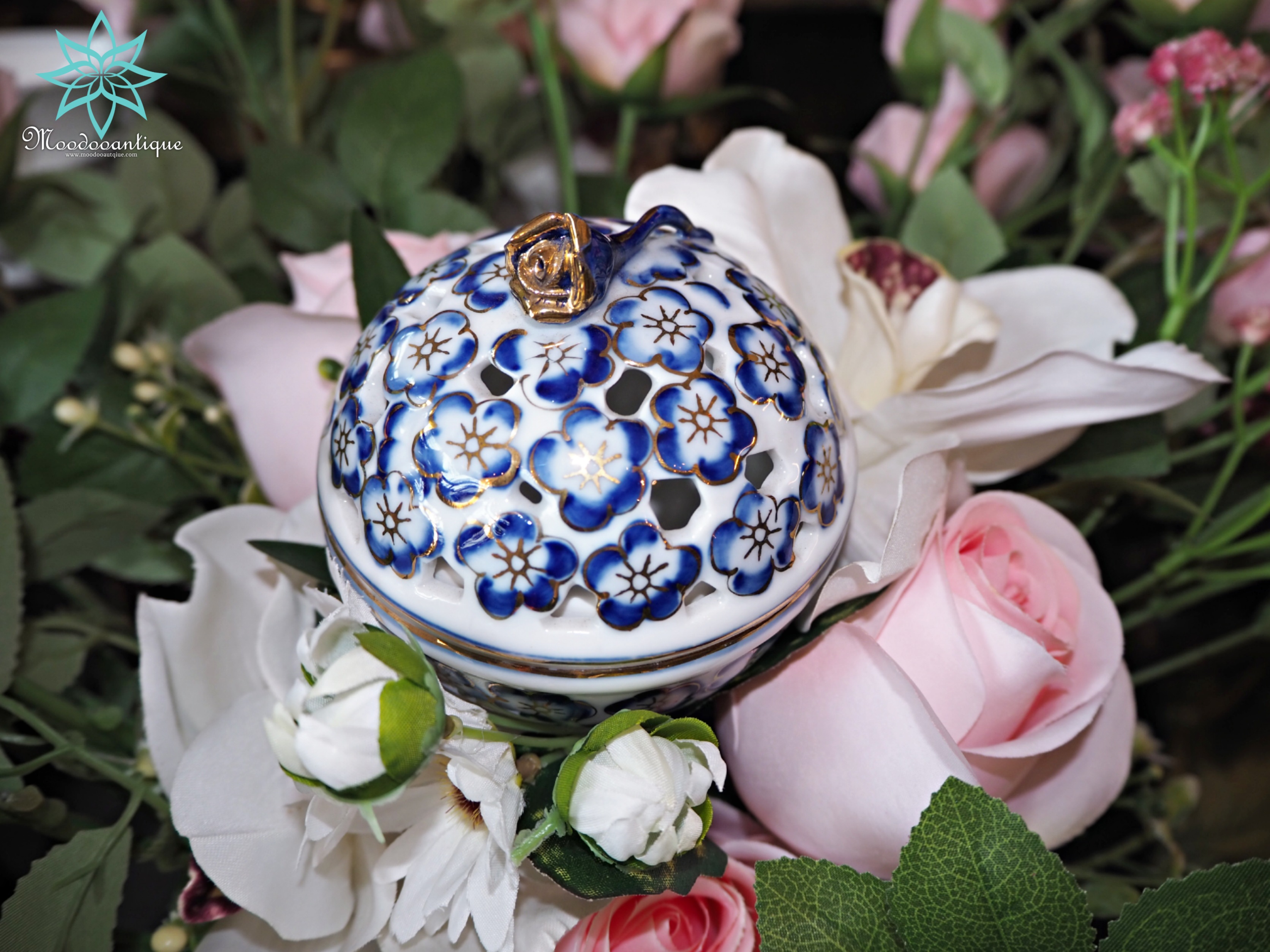 Royal porcelain blue & white