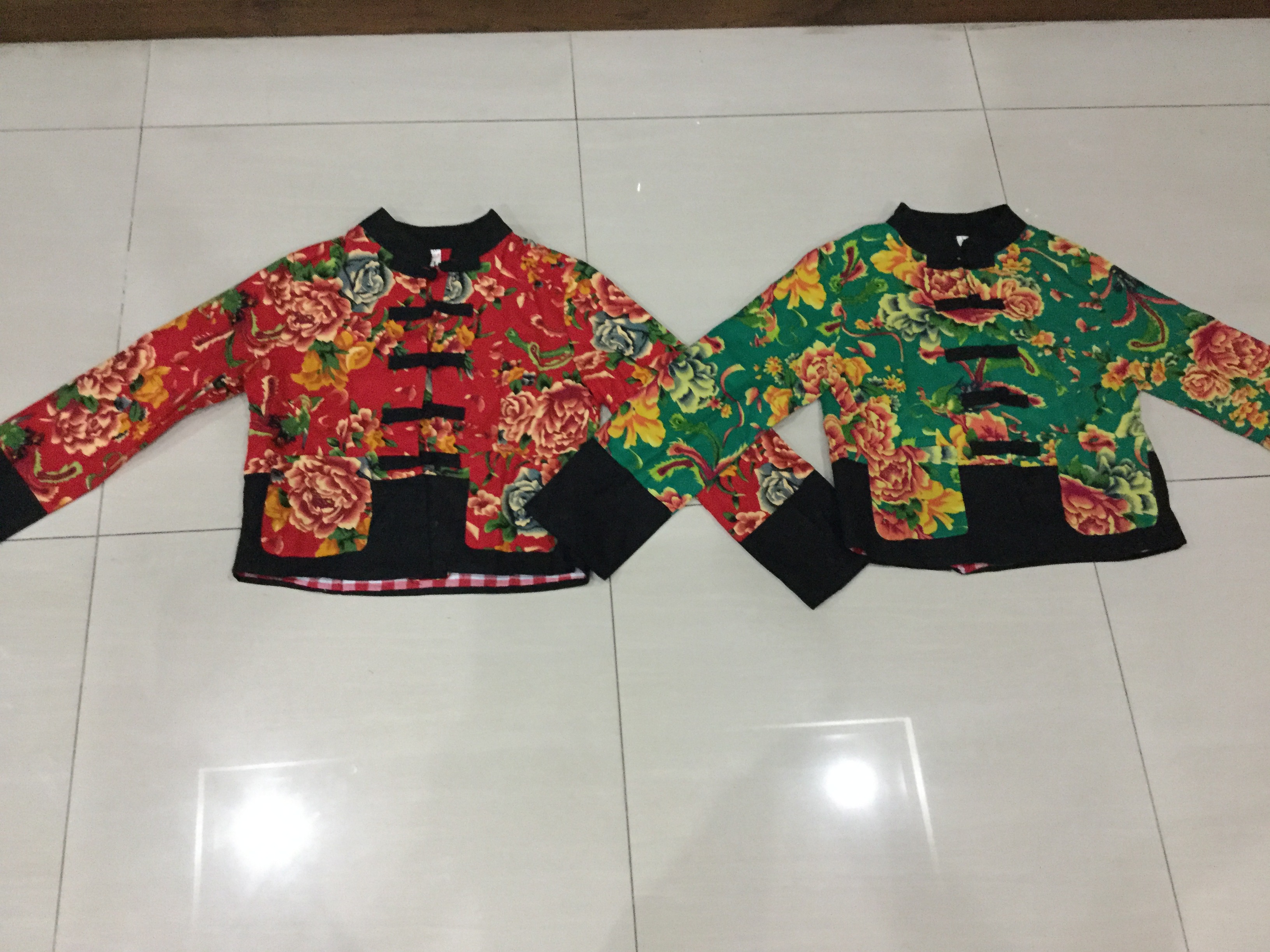 เสื้อผ้าฝ้ายแขนยาว สีเขียวpeony รหัส GR 53 สินค้าพร้อมส่ง