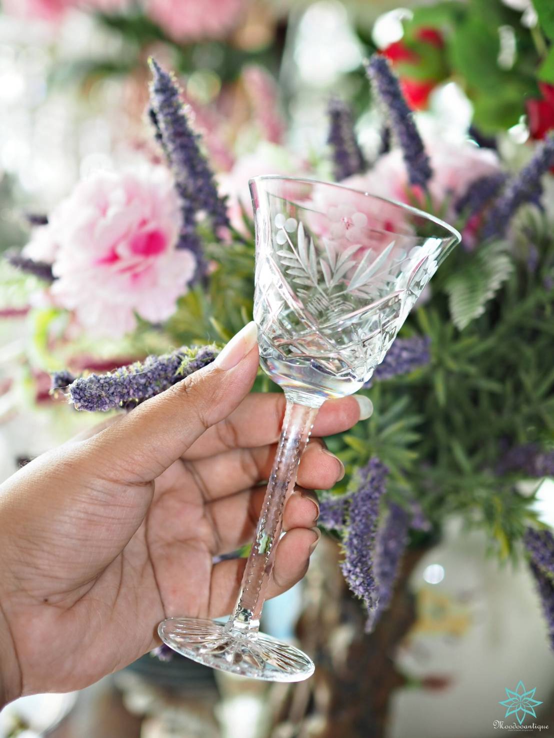 แก้วไวน์คริสตัลเจียระไน