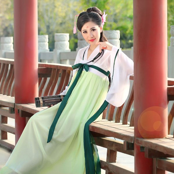 ชุดจีนสมัยราชวงค์ฮั่น สีขาวเขียว รหัส OA 48สินค้าพร้อมส่ง