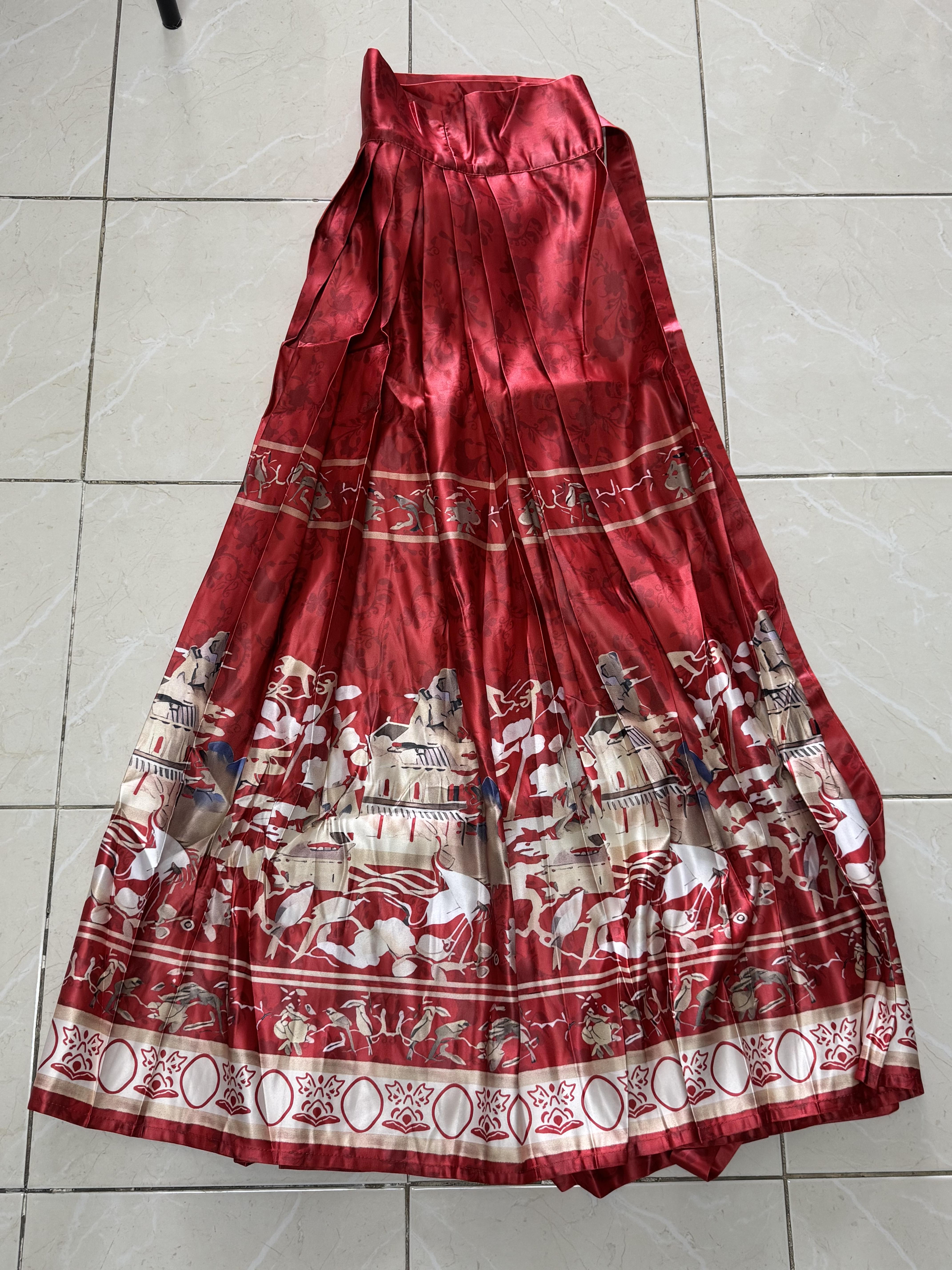 กระโปรงหม่าเมี่ยนยาว สีแดง ลายบ้าน+นก #258