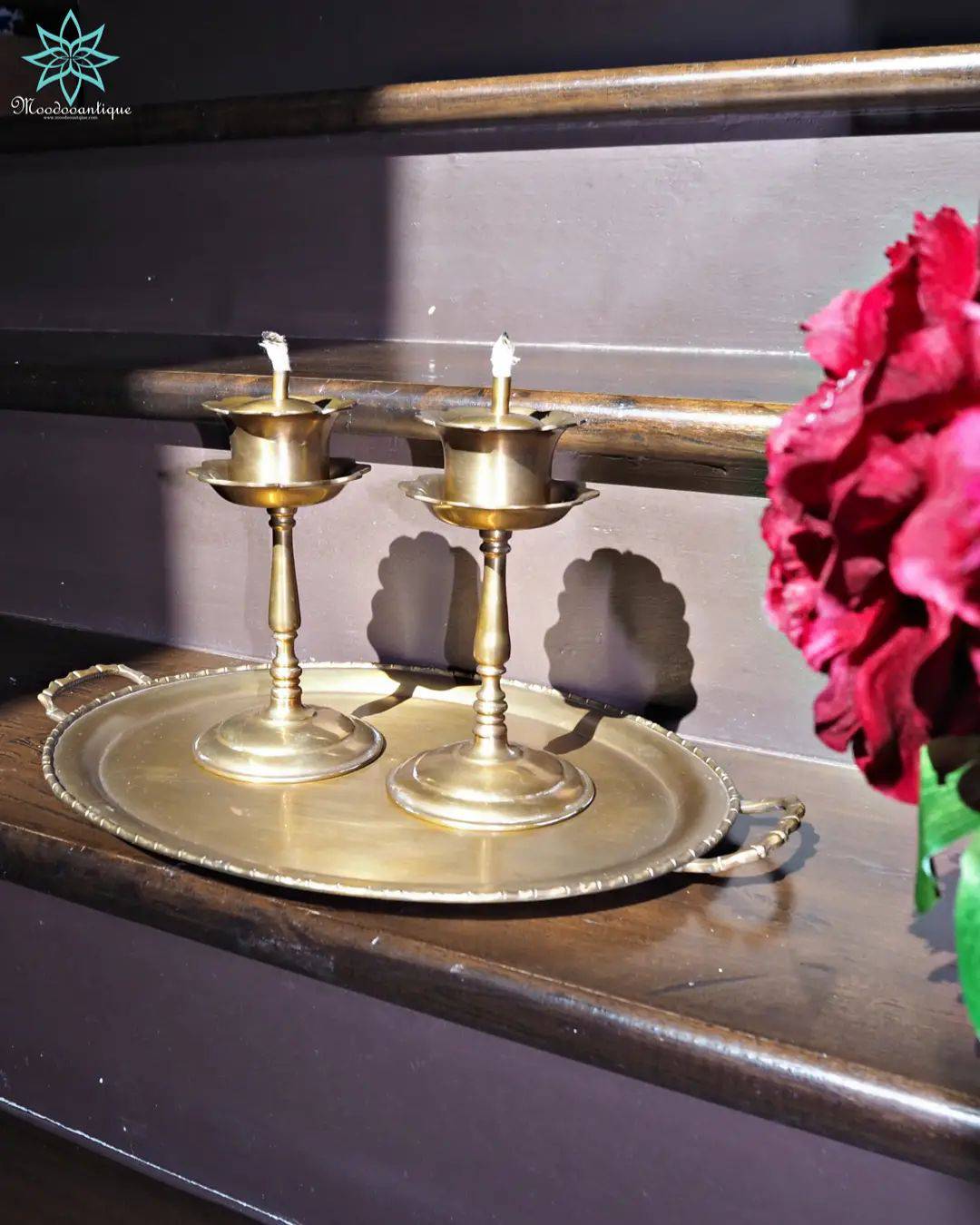 เชิงตะเกียงนำ้มันหรือเป็นเชิงเทียนทองเหลือง