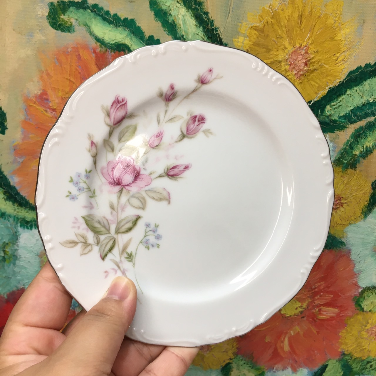 จานแบ่งใส่ขนม แบรนด์ NC ลายดอกไม้สีชมพู ขอบเงิน มีจำนวน 4 ใบ