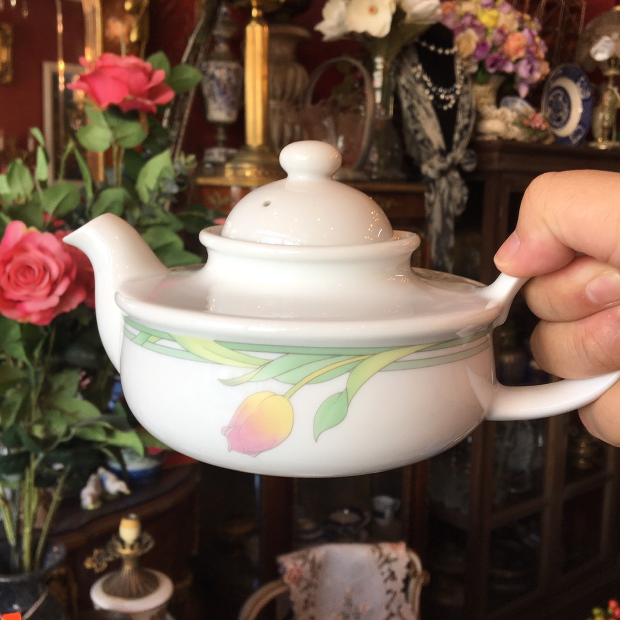 กาชา ลายดอกทิวลิป