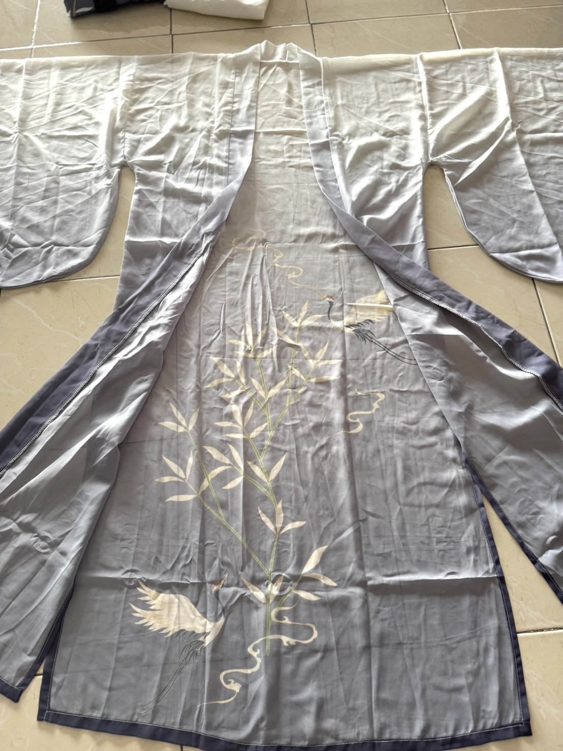 ชุดองค์ชายฮั่น พร้อมส่ง เสื้อขาว + กระโปรง + เสื้อคลุม รหัส 742