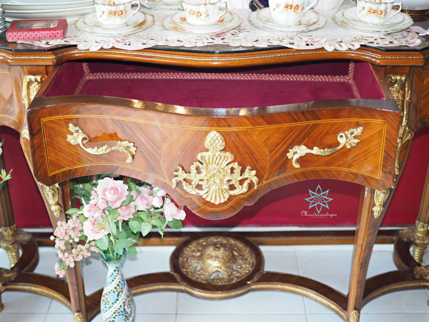 French dressers with mirror